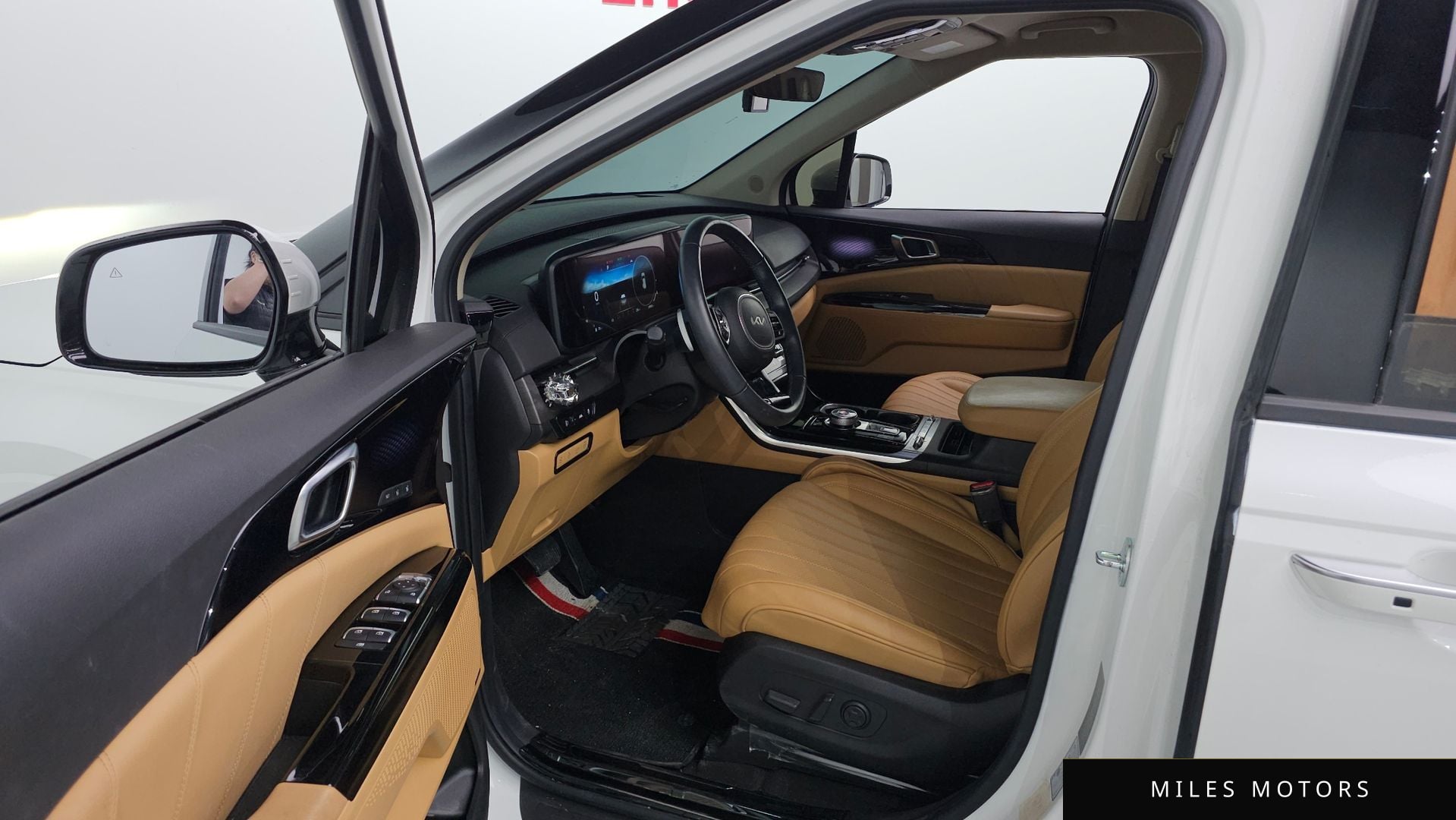 Kia Carnival 2023 — миниатюра 10