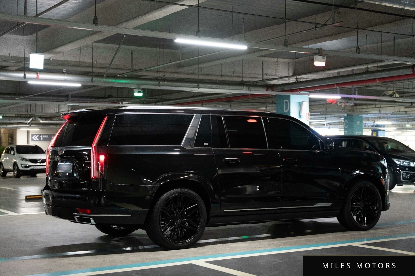Cadillac Escalade 2022 — миниатюра 3