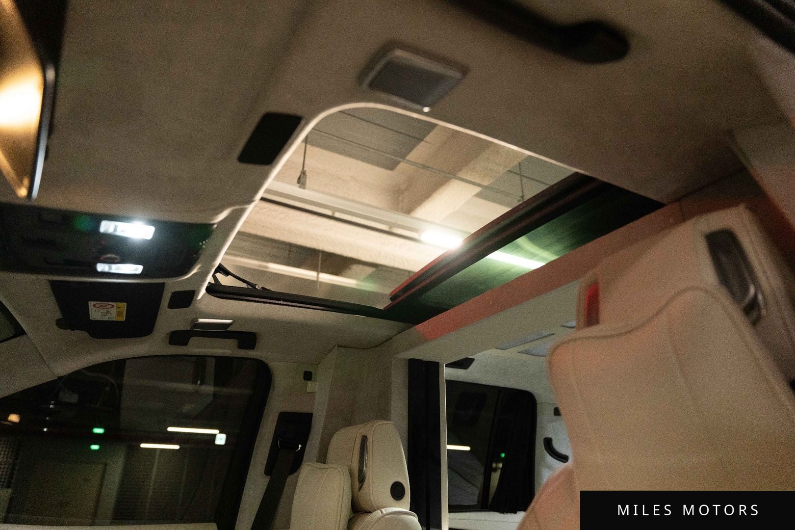 Cadillac Escalade 2022 — миниатюра 10