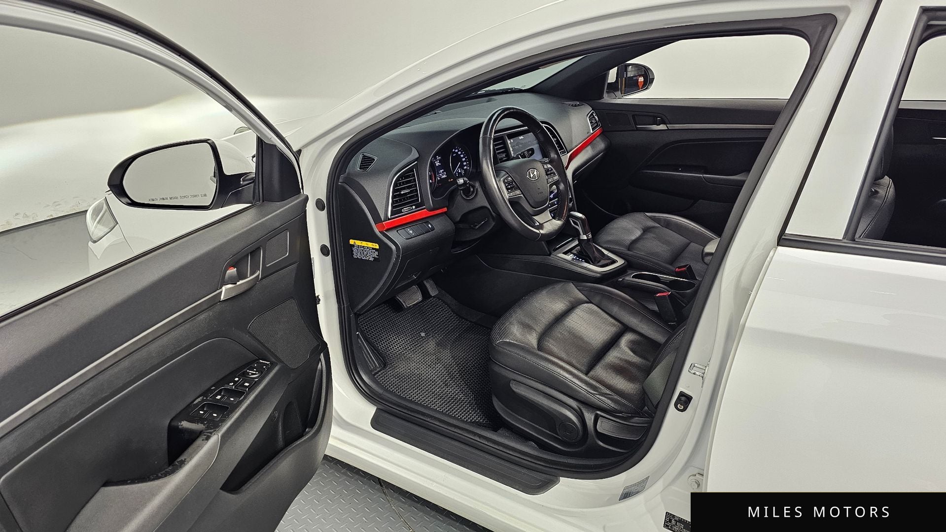 Hyundai AVANTE 2016 — миниатюра 11