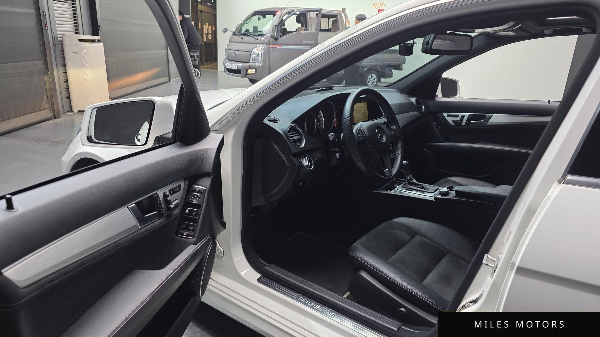 Mercedes-Benz C-Class W204 2014 — миниатюра 10