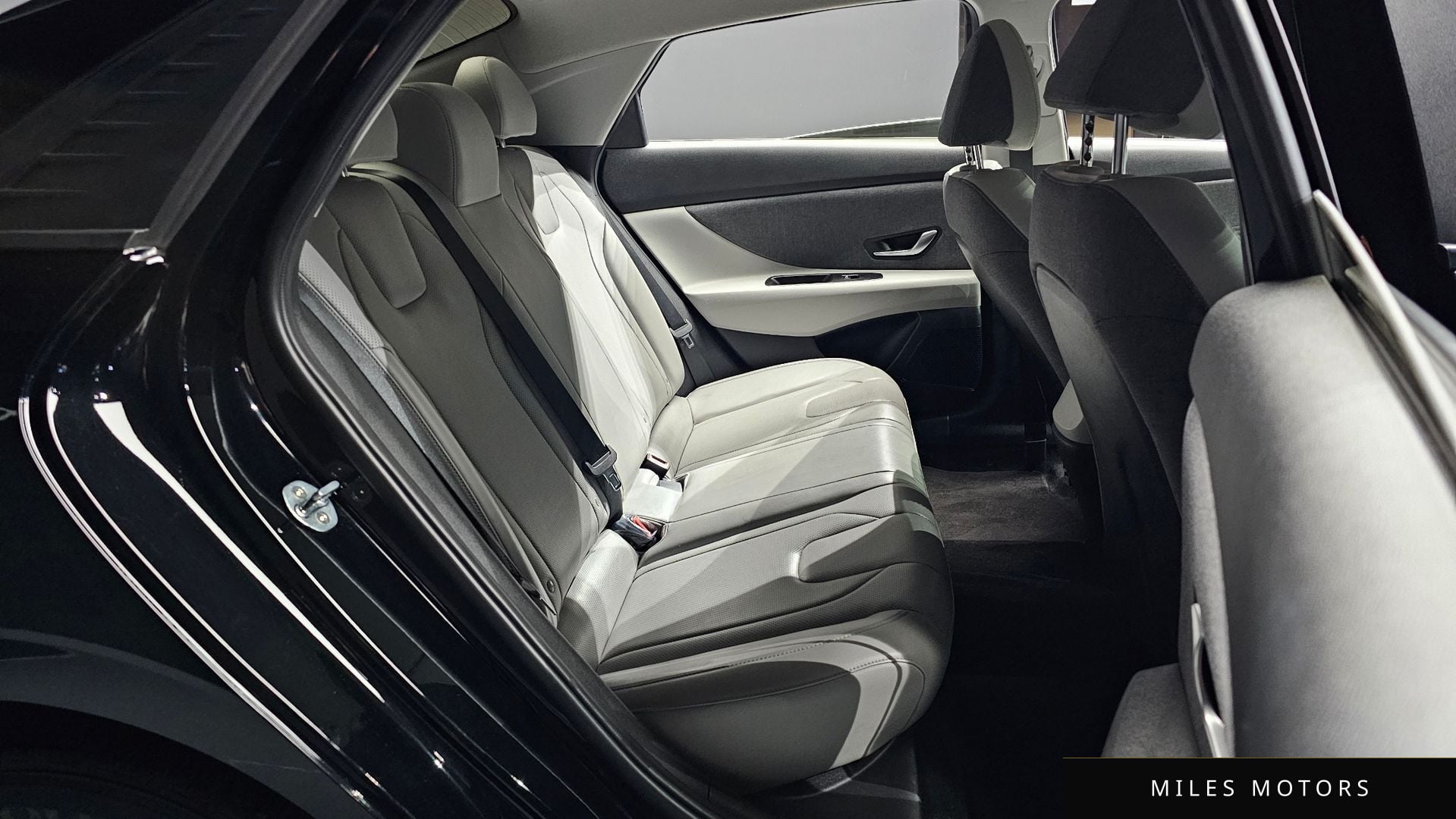 Hyundai AVANTE 2021 — миниатюра 12