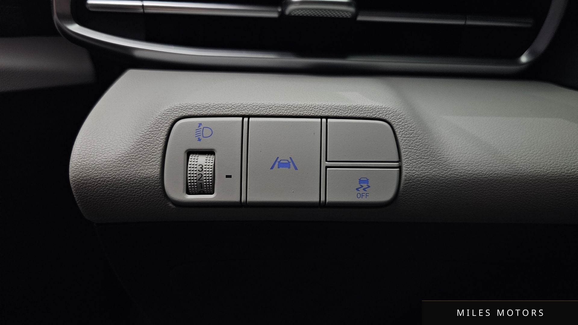 Hyundai AVANTE 2021 — миниатюра 16