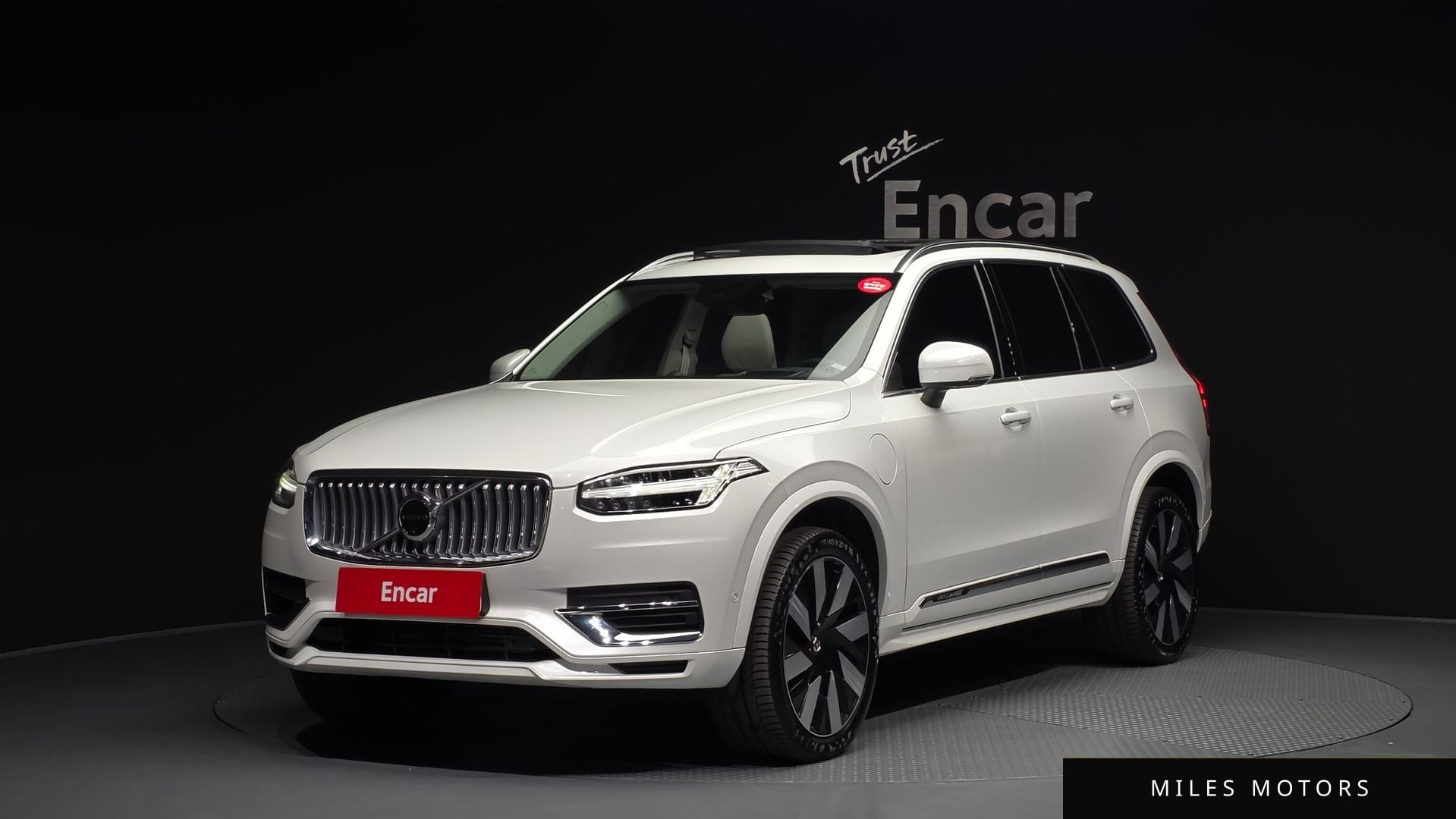 Volvo XC90 2024 — фото 1 из 12