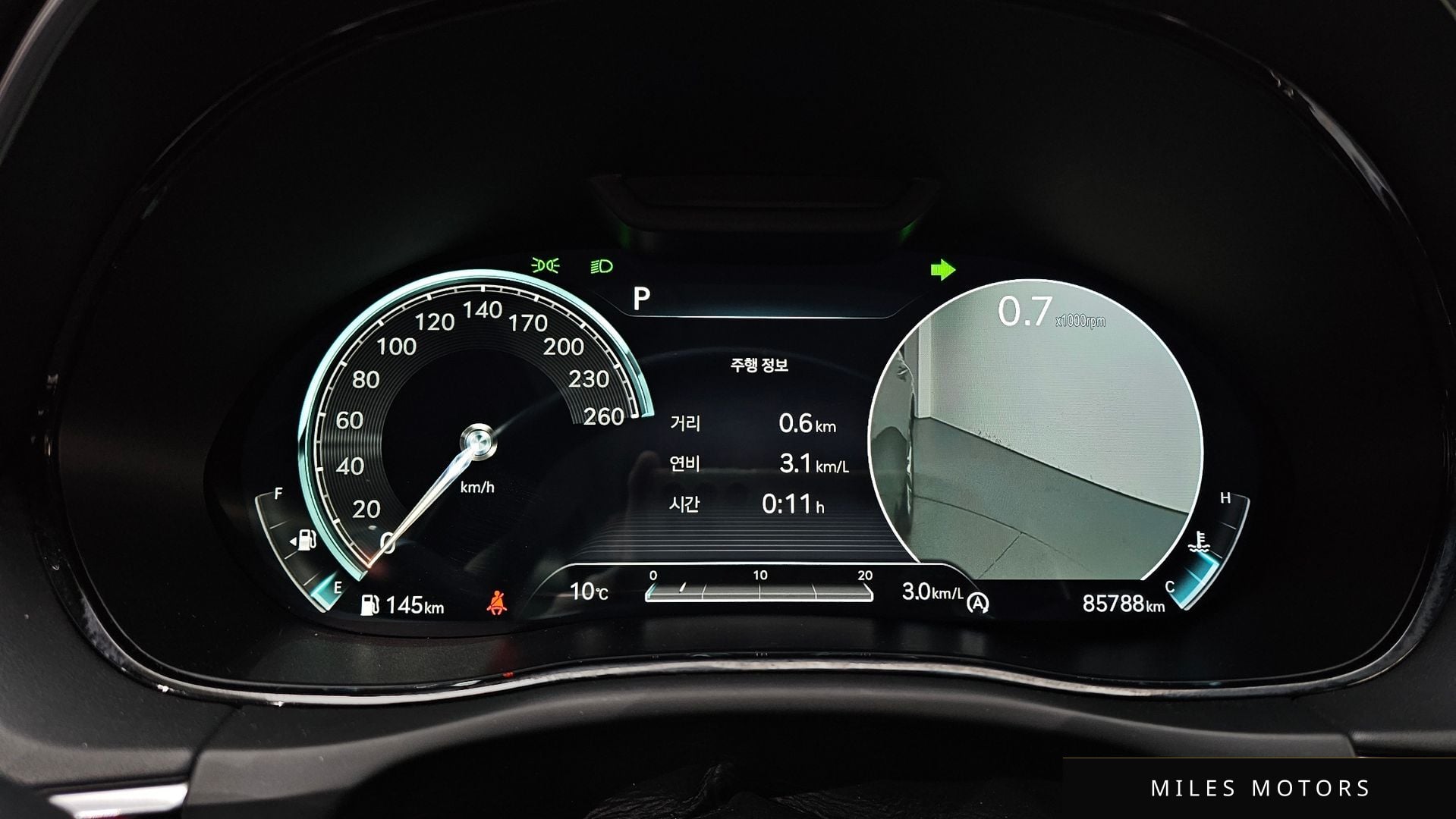 Genesis GV70 2021 — миниатюра 8