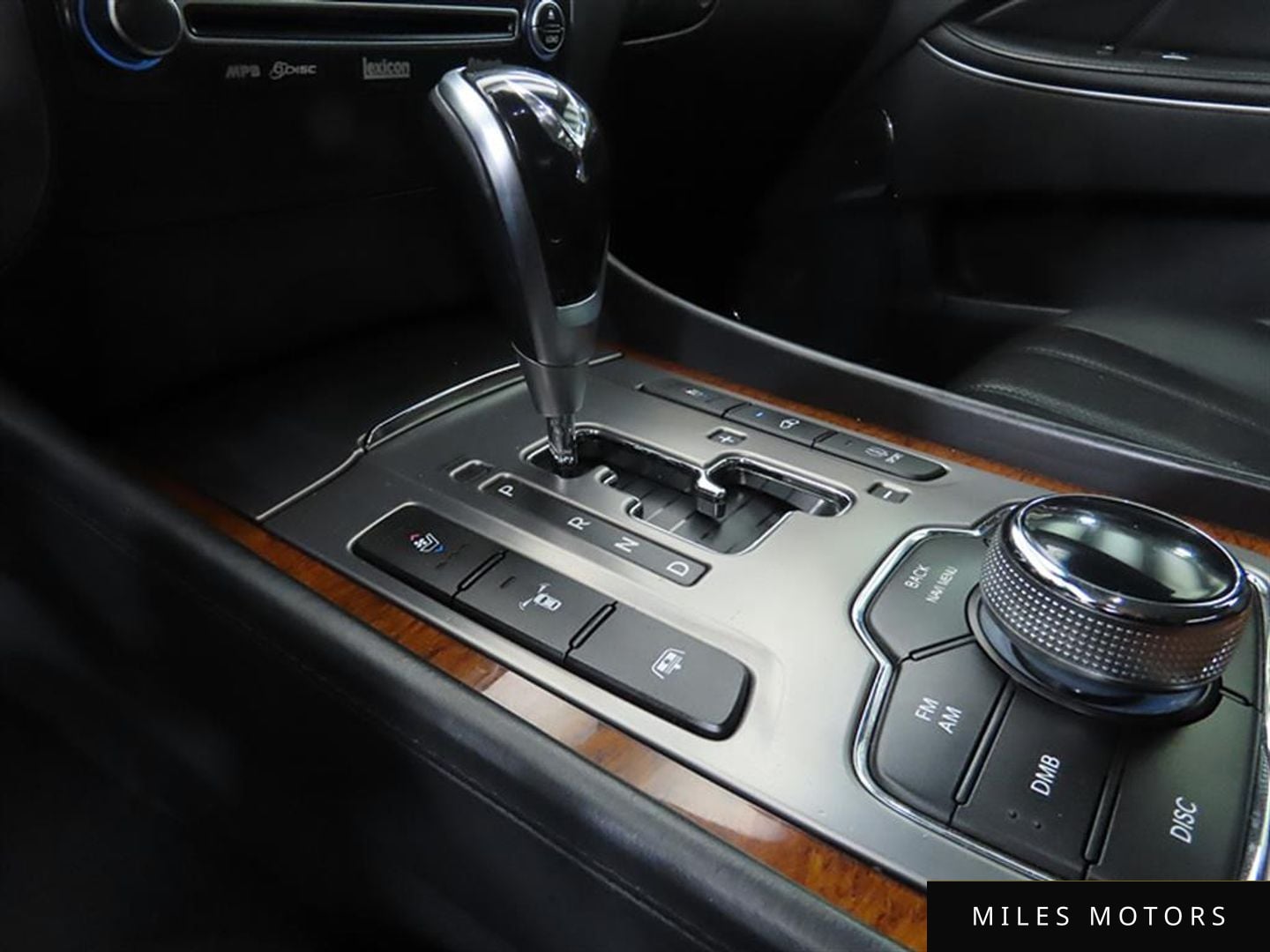Hyundai Equus 2010 — миниатюра 11