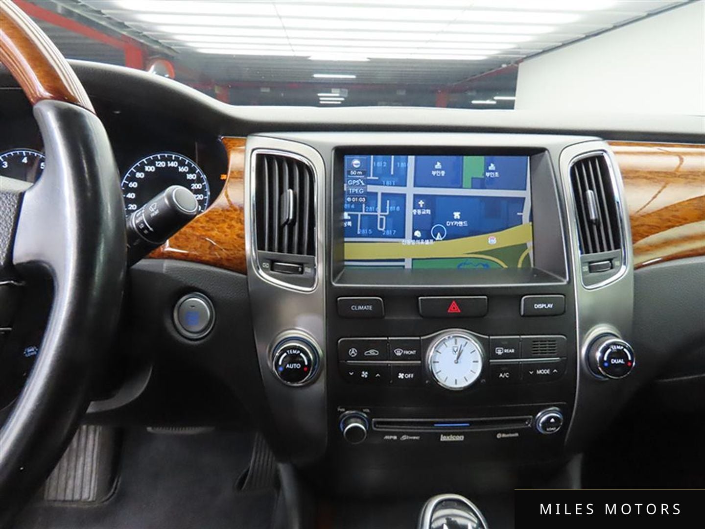 Hyundai Equus 2010 — миниатюра 12