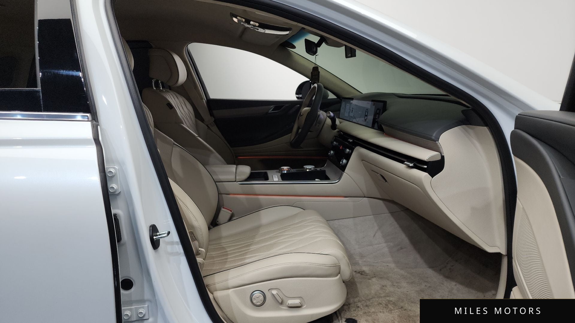 Genesis G80 (RG3) 2025 — миниатюра 11