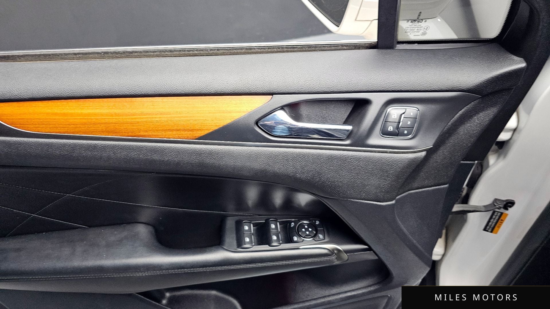 Lincoln MKC 2015 — миниатюра 17