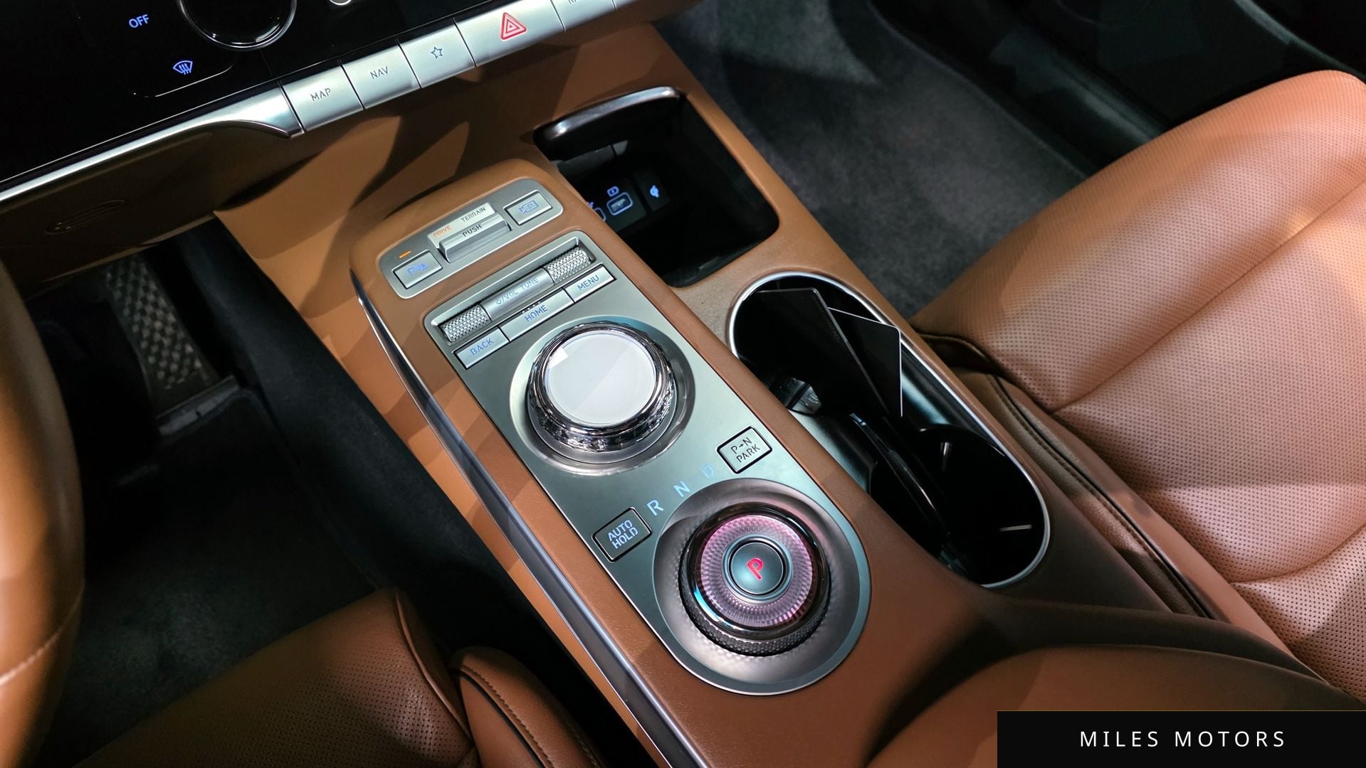 Genesis GV70 2021 — миниатюра 9