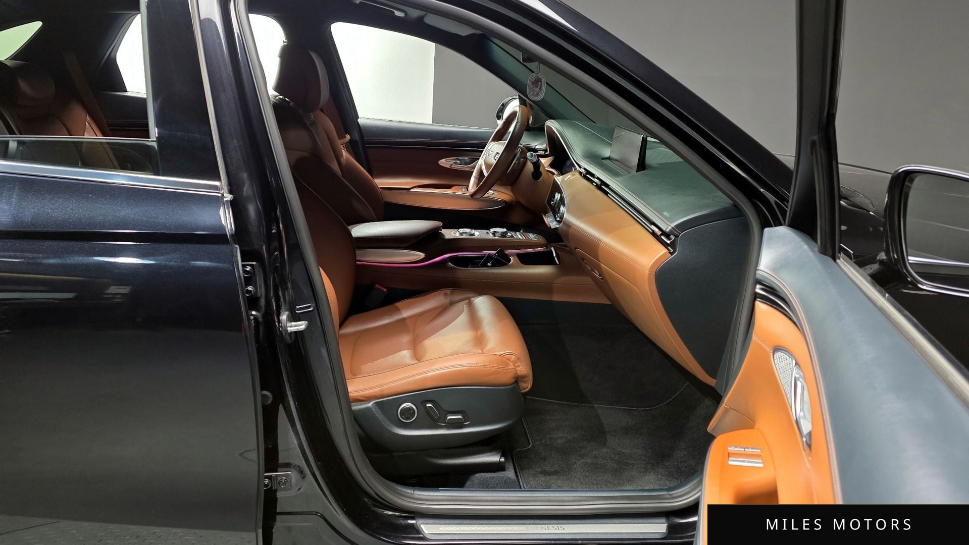 Genesis GV70 2021 — миниатюра 11