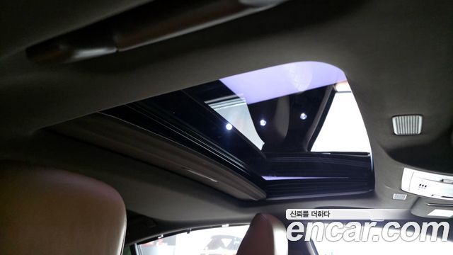 Лексус ES300h 2019 — миниатюра 18