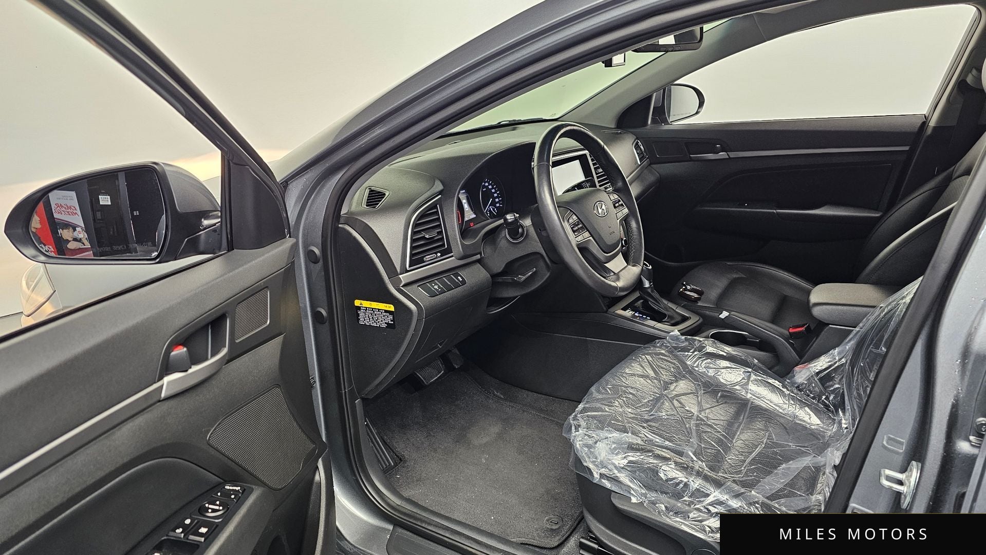 Hyundai AVANTE 2016 — миниатюра 10