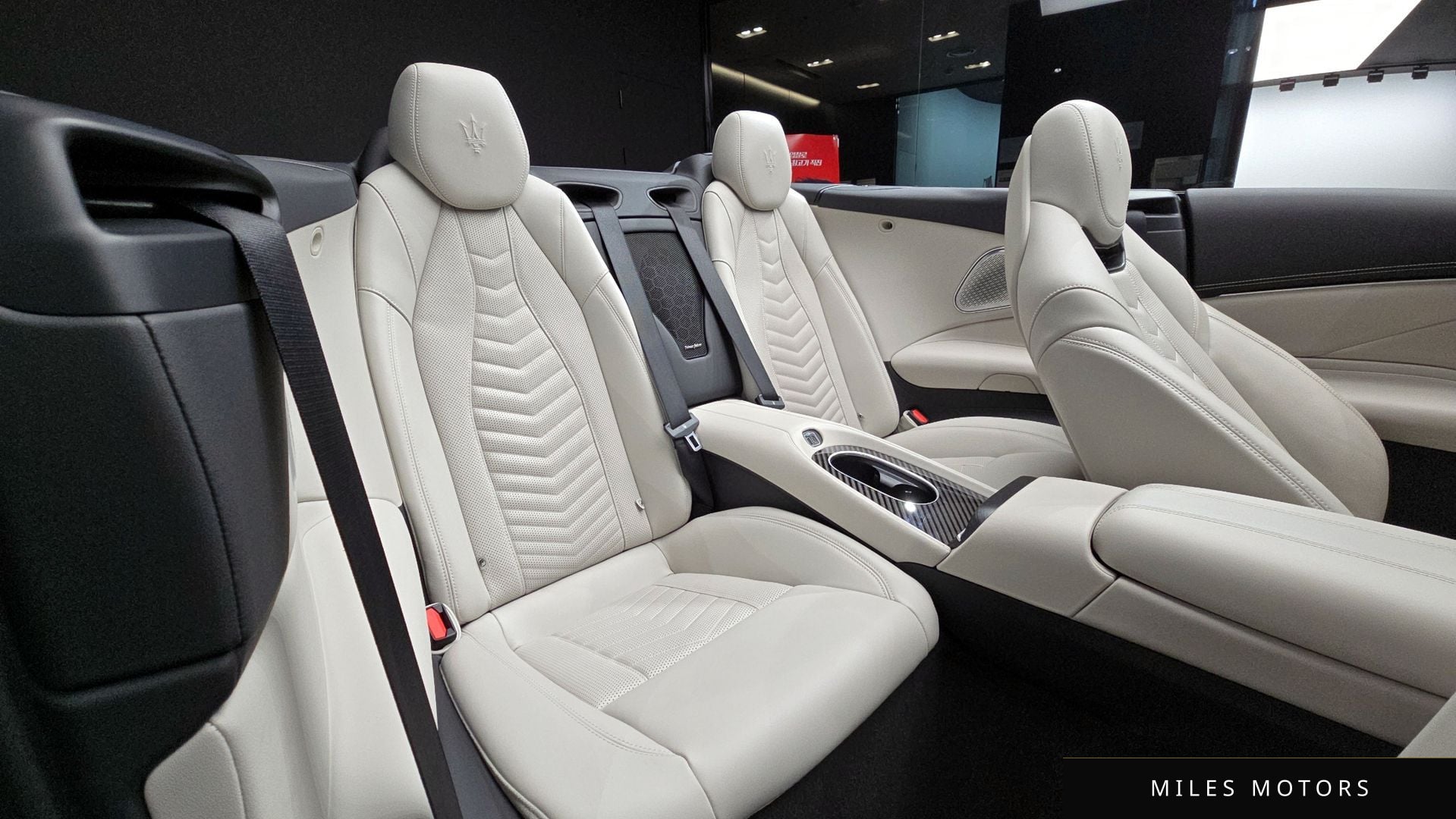 Maserati GranCabrio 2024 — миниатюра 12