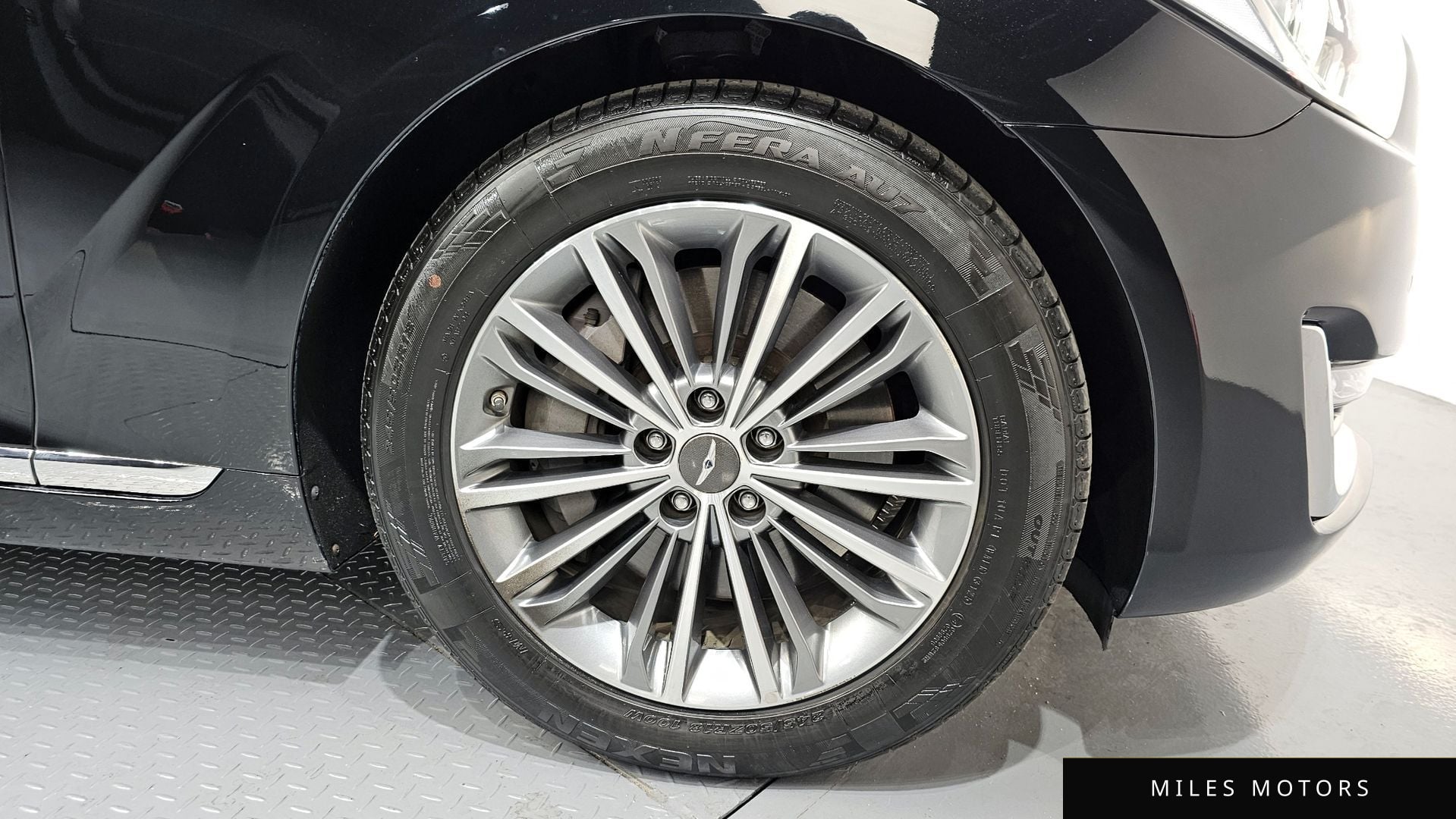 Genesis EQ900 2016 — миниатюра 5