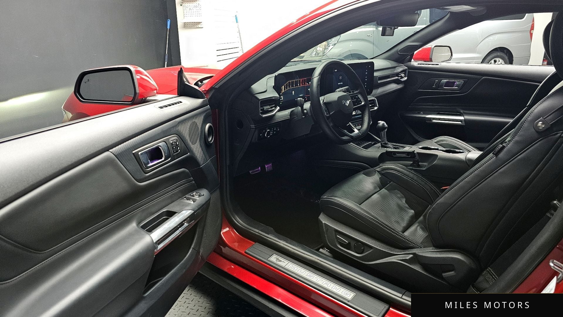 Ford Mustang 2024 — миниатюра 9