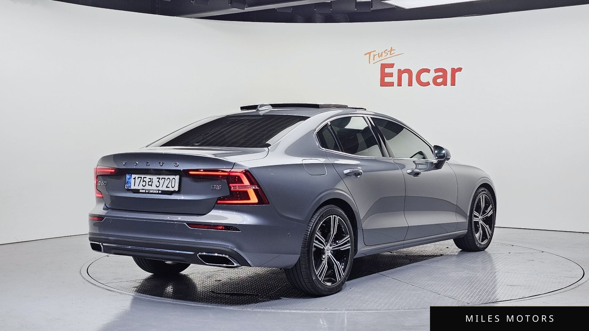Volvo S60 2021 — миниатюра 2