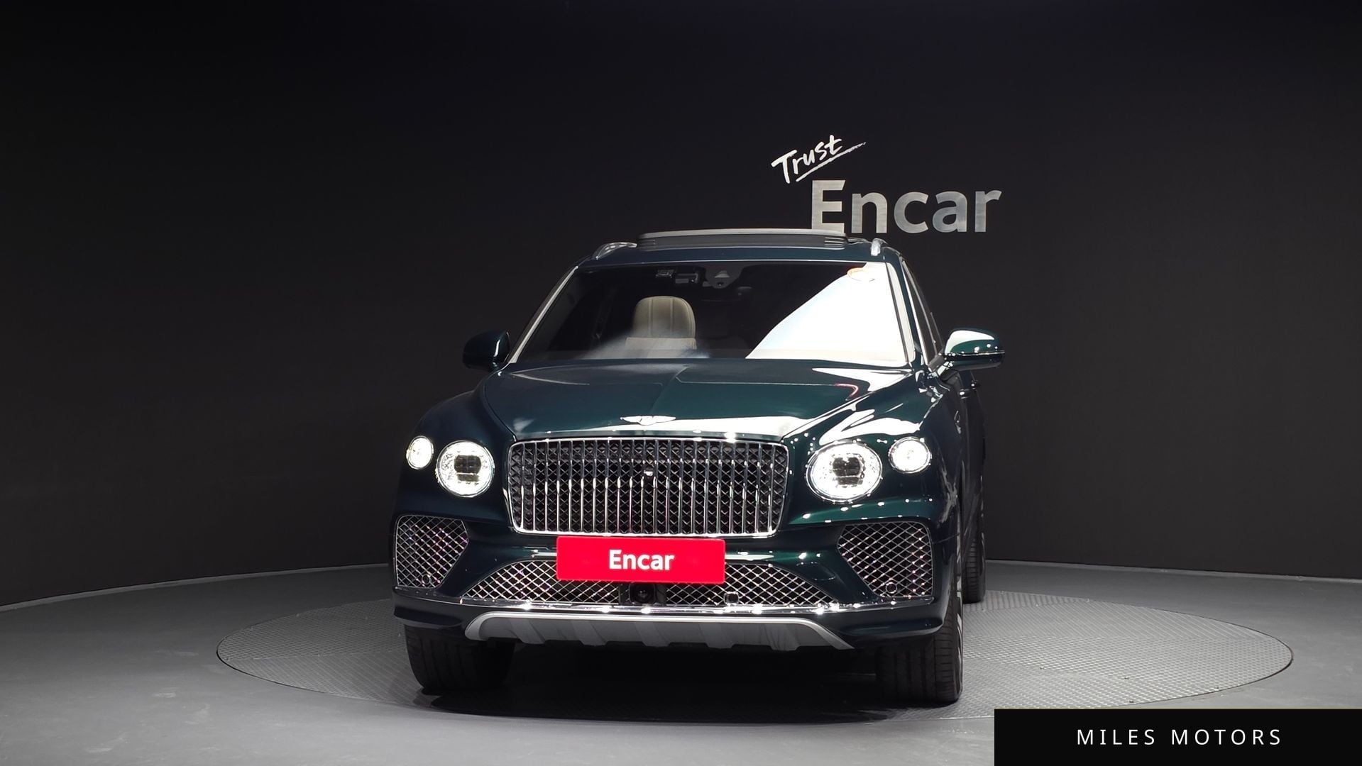 Bentley 벤테이가 2024 — миниатюра 3
