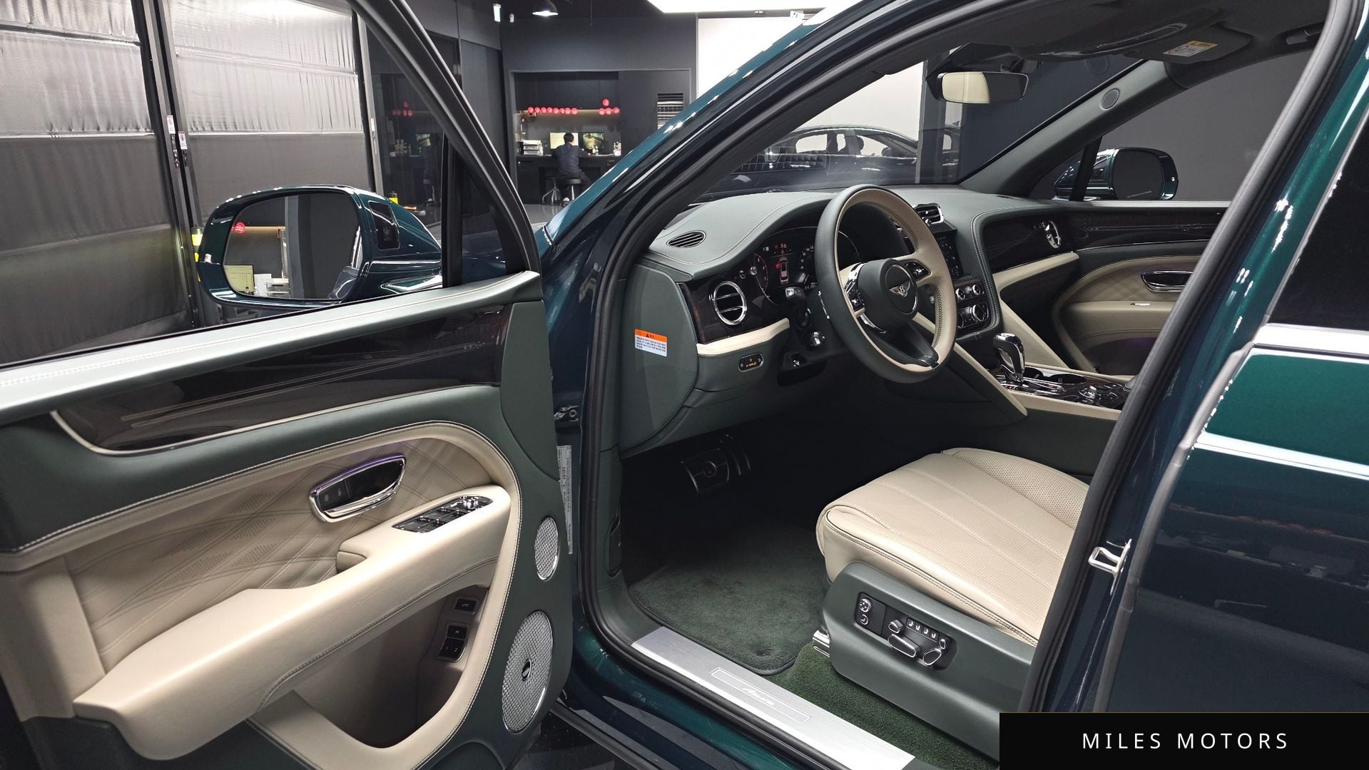 Bentley 벤테이가 2024 — миниатюра 10