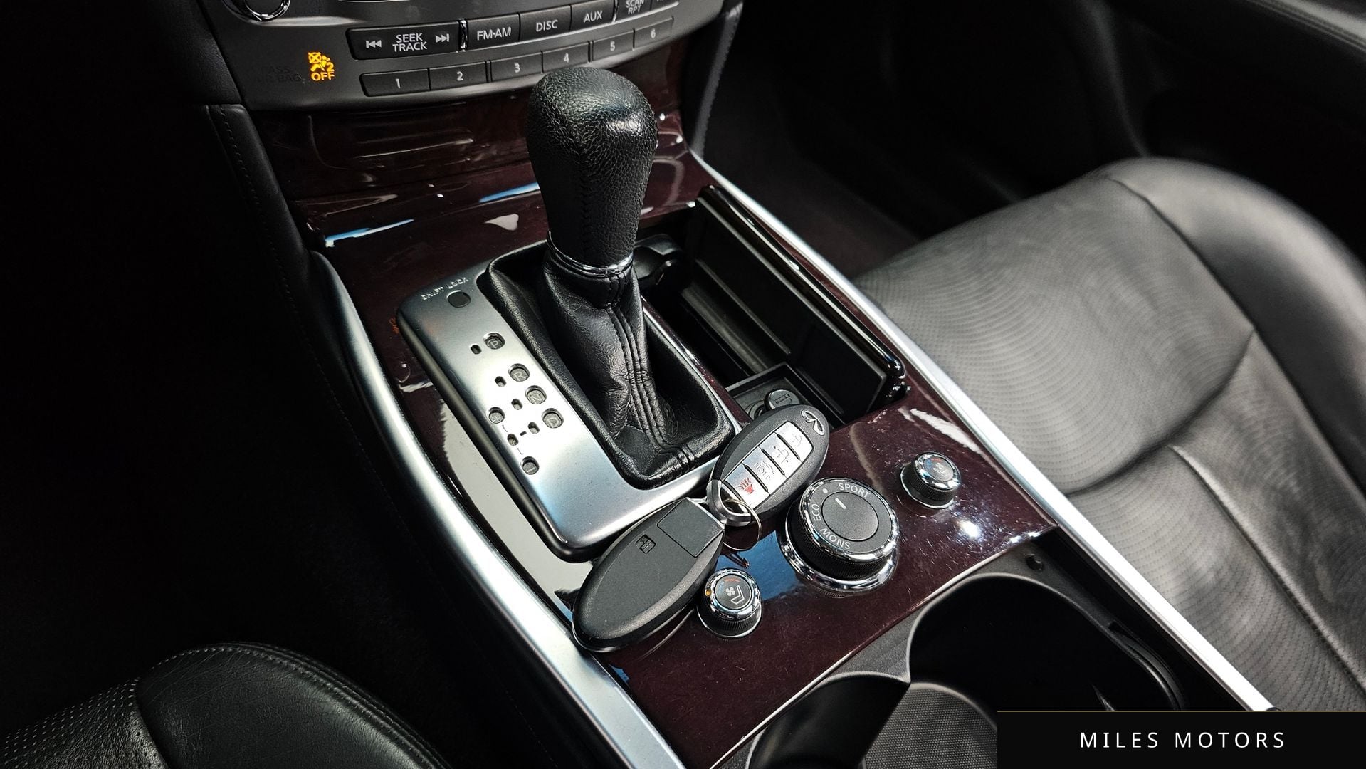 Infiniti M37 2011 — миниатюра 9