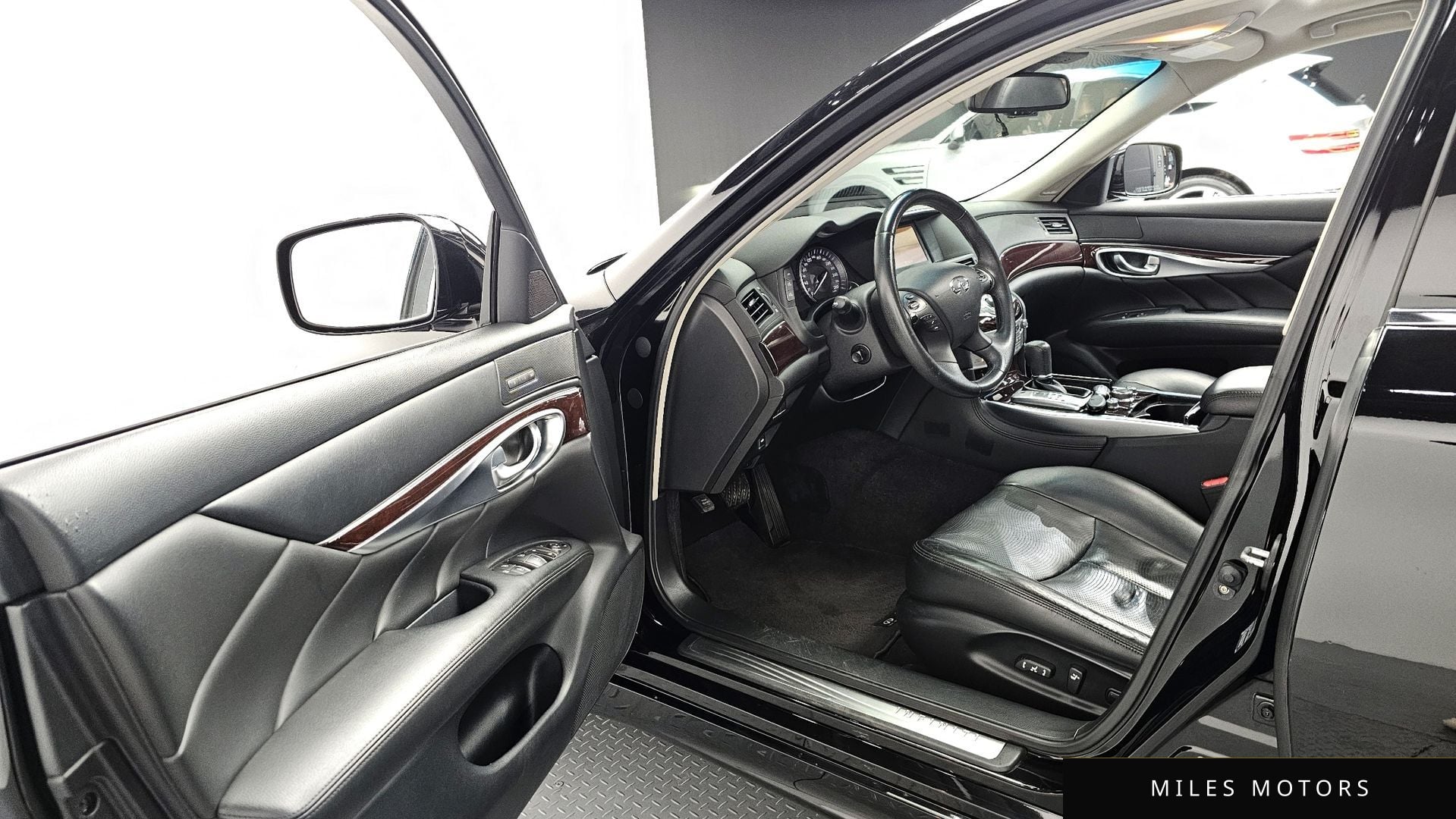 Infiniti M37 2011 — миниатюра 11