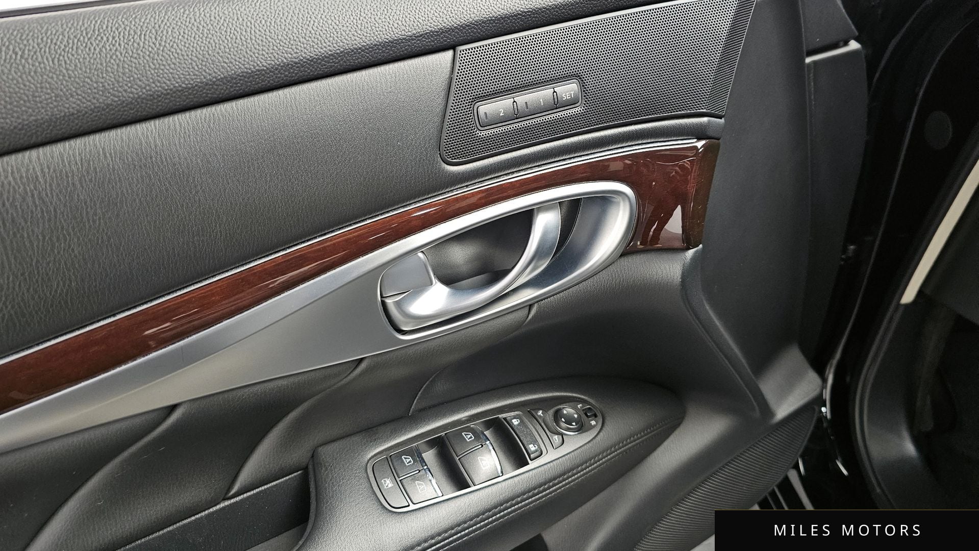 Infiniti M37 2011 — миниатюра 18