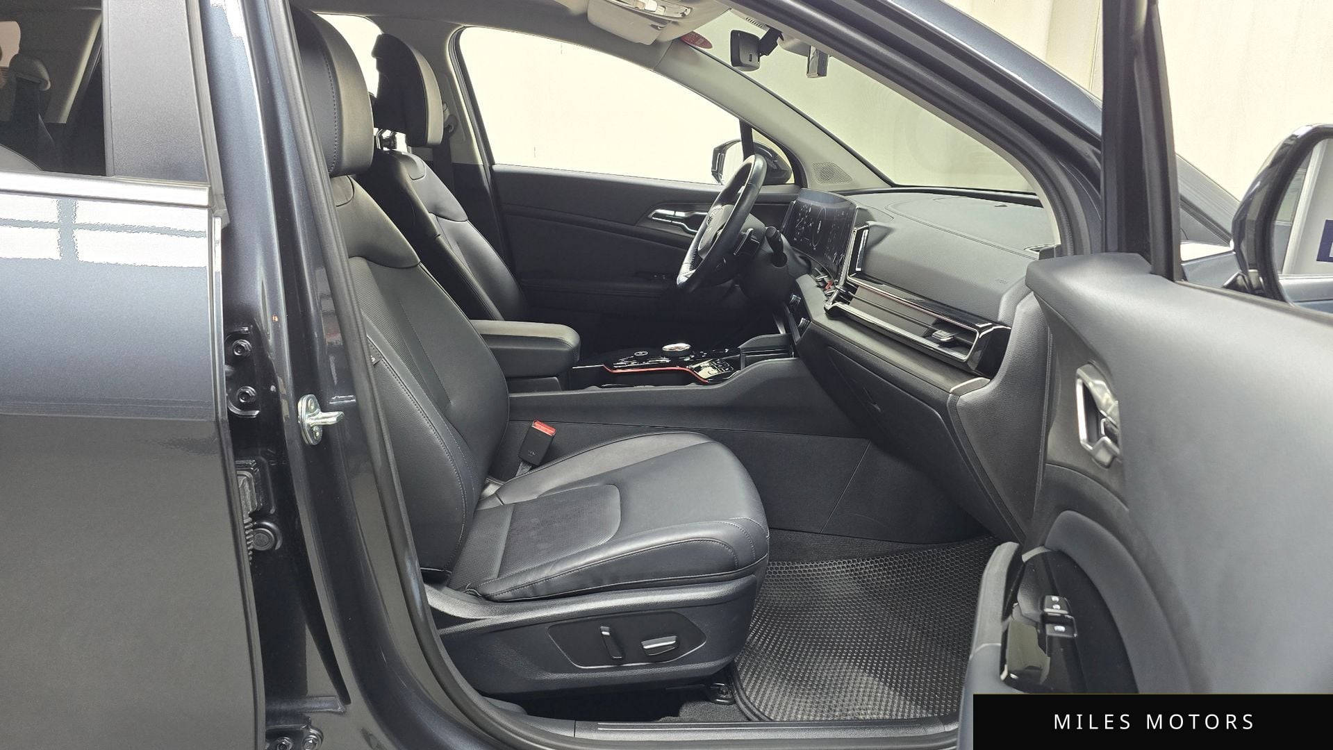 Kia Sportage 2022 — миниатюра 10