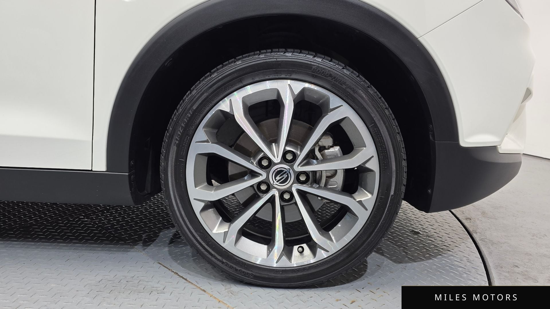 KG Mobility Tivoli 2017 — миниатюра 5