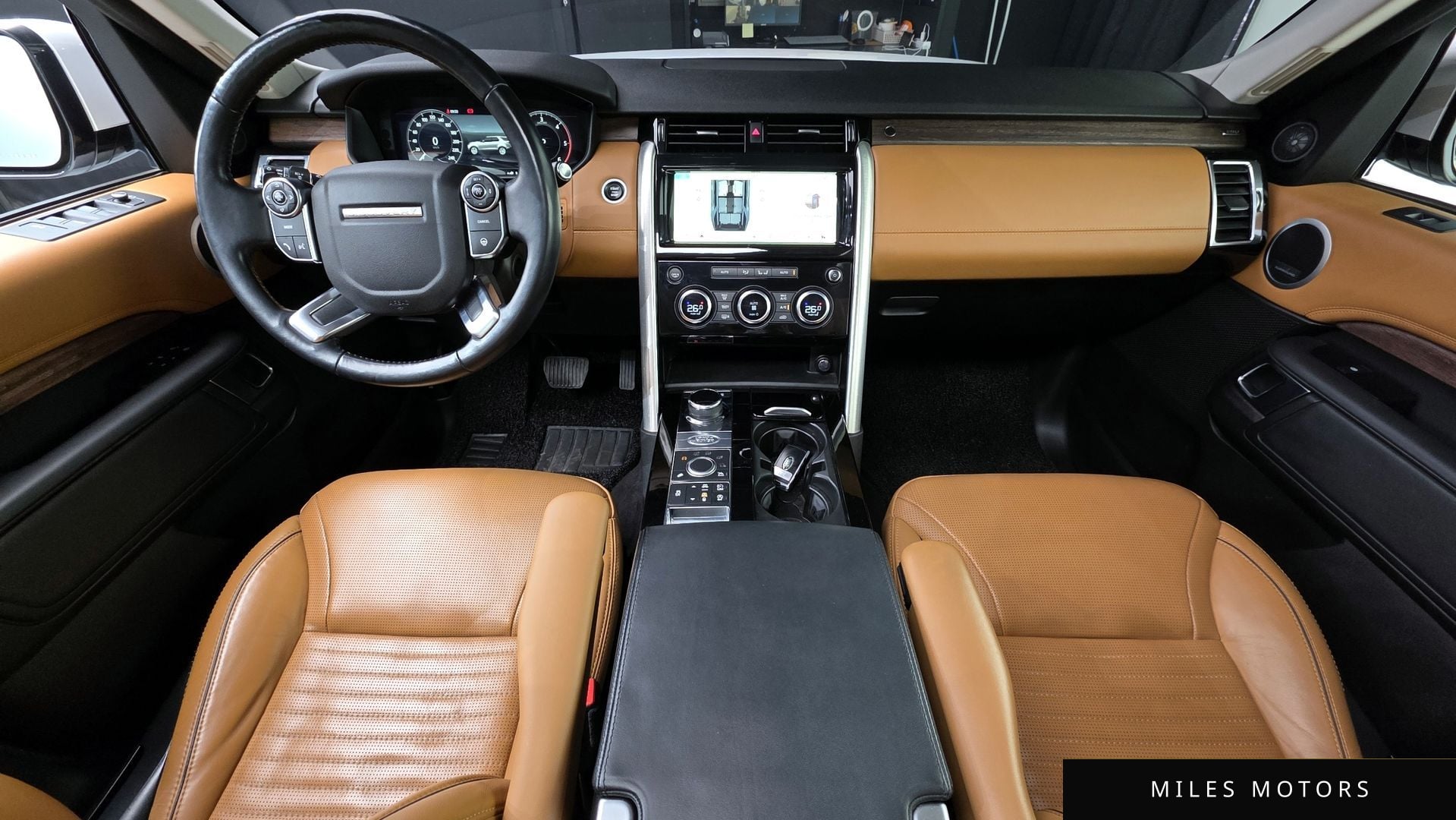 Land Rover Discovery 2018 — миниатюра 7