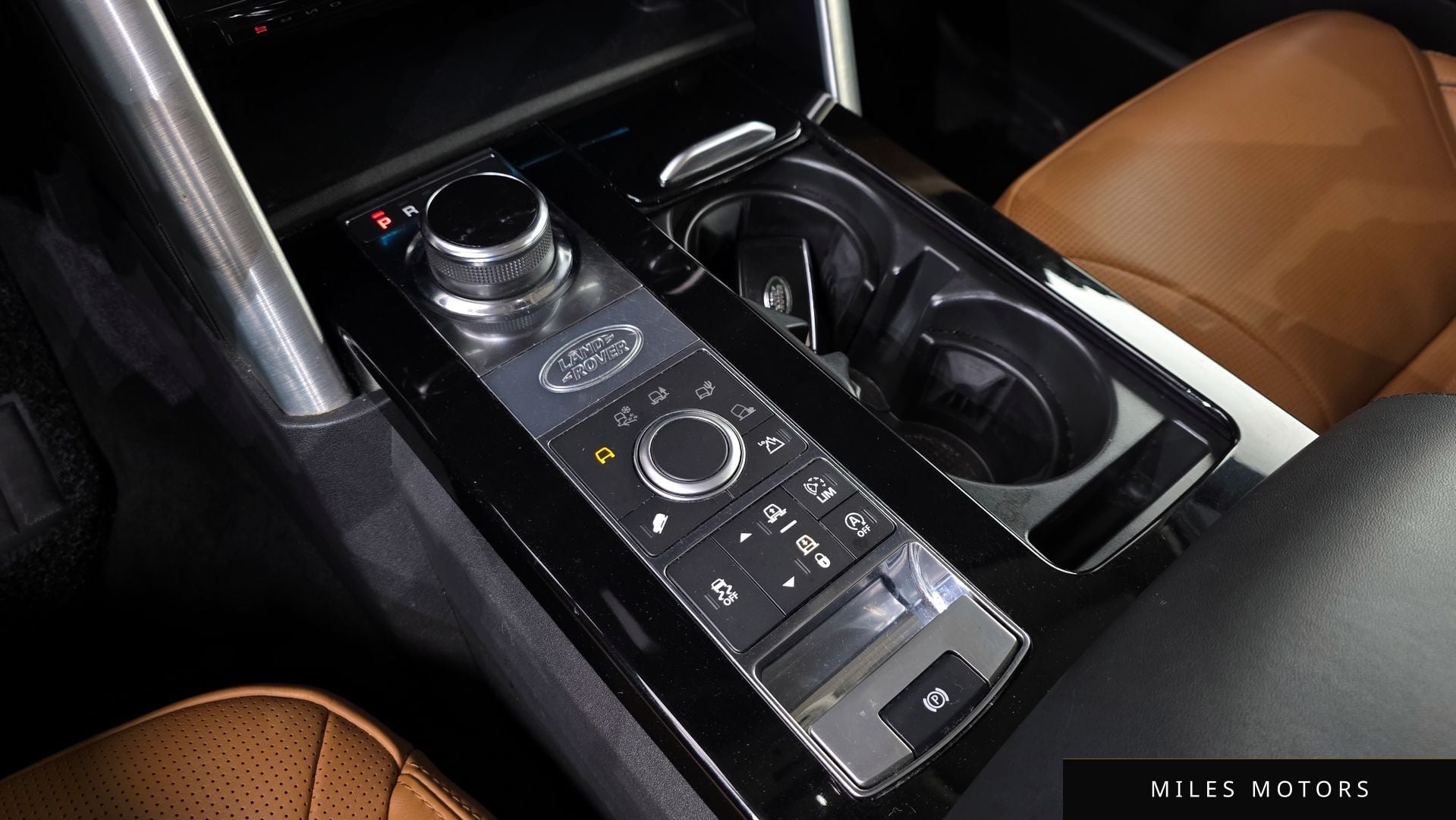 Land Rover Discovery 2018 — миниатюра 9