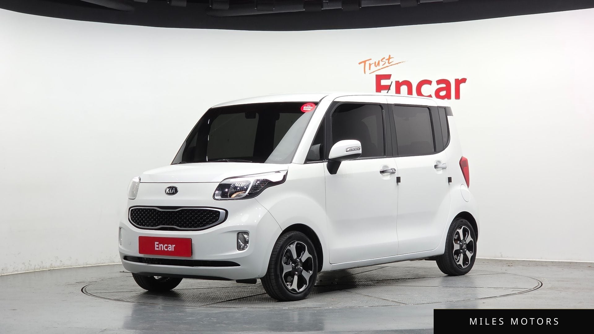 Kia Ray 2016 — фото 1 из 12
