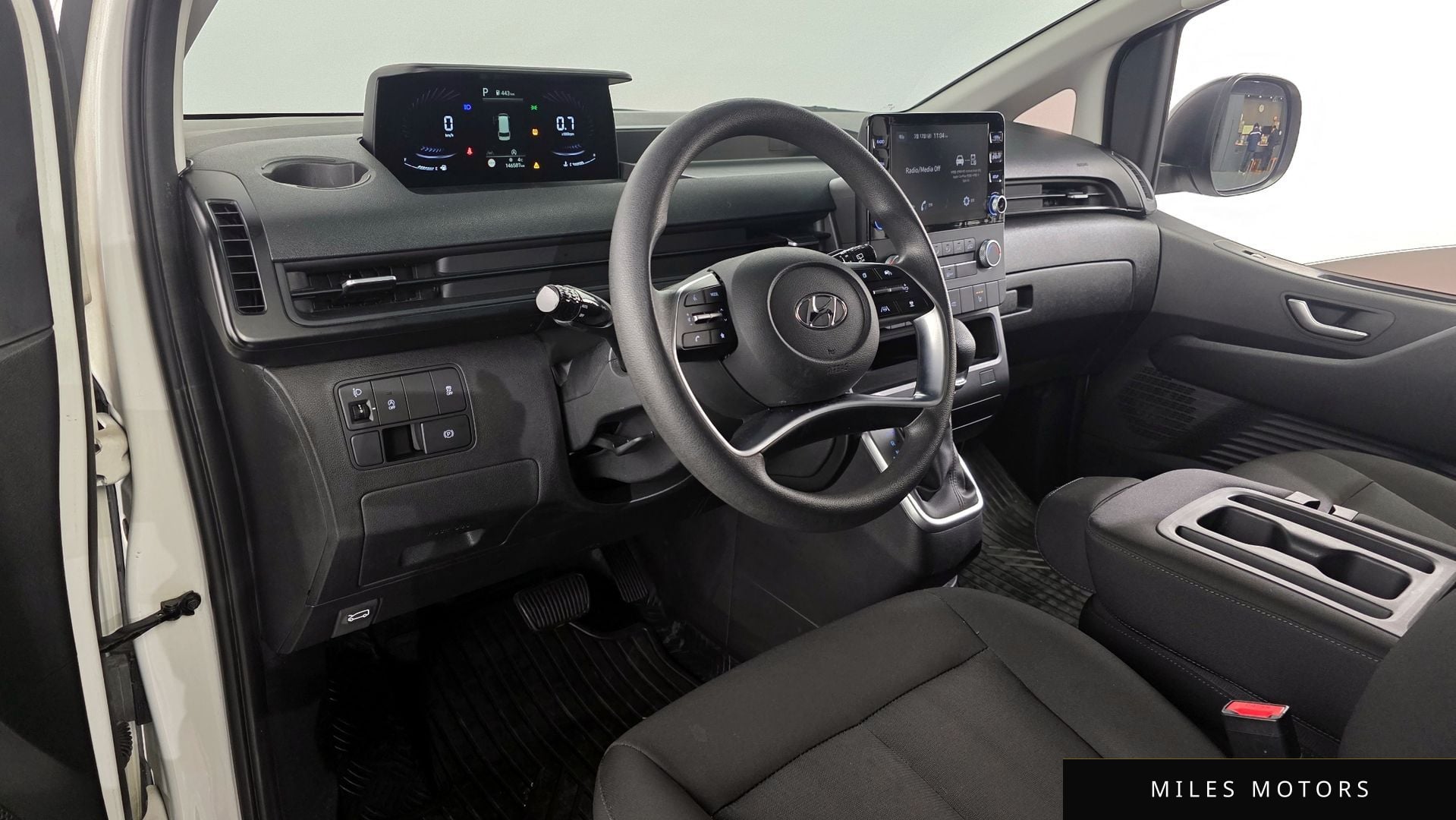 Hyundai Staria 2022 — миниатюра 7