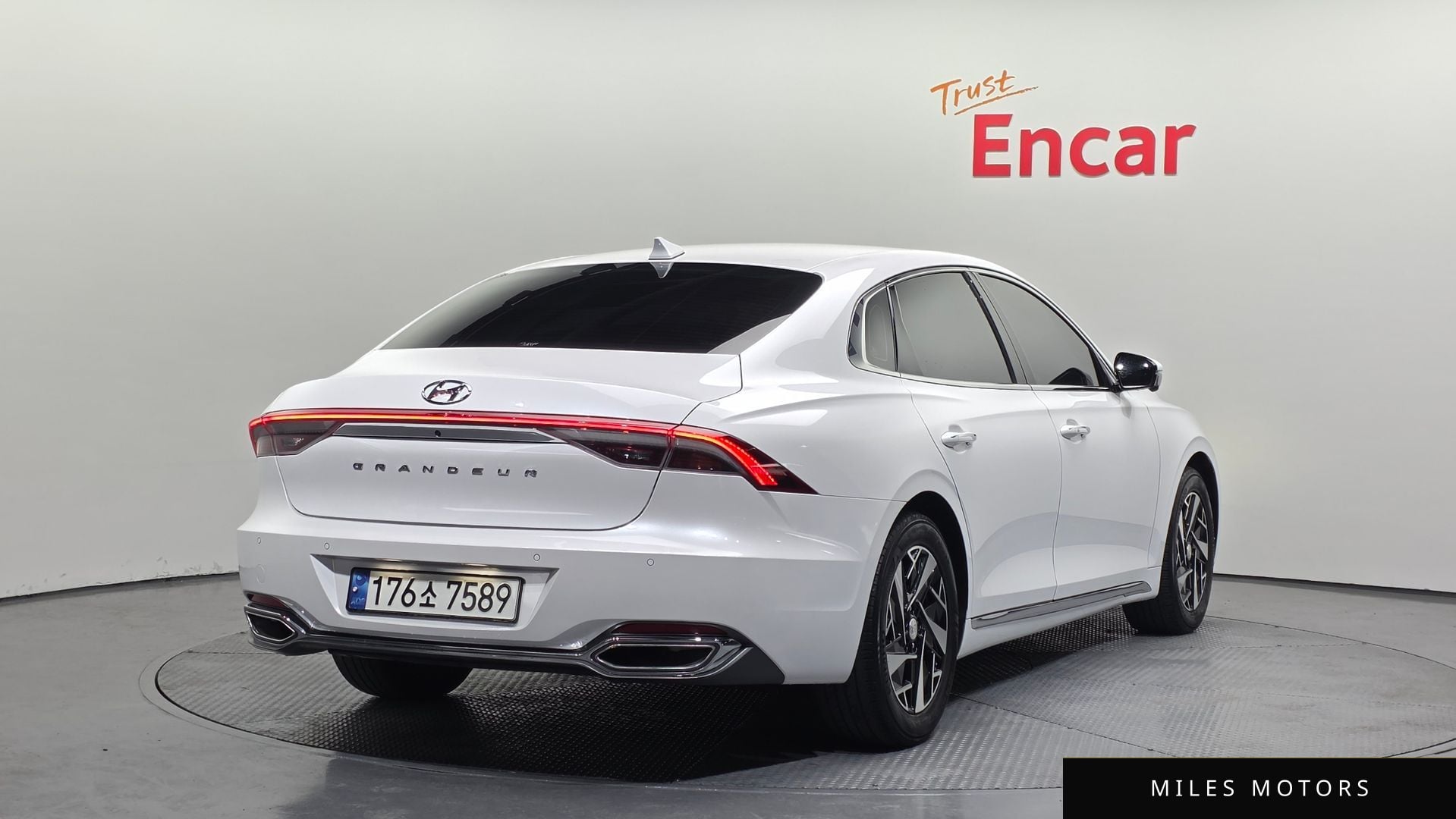 Hyundai Grandeur 2022 — миниатюра 2