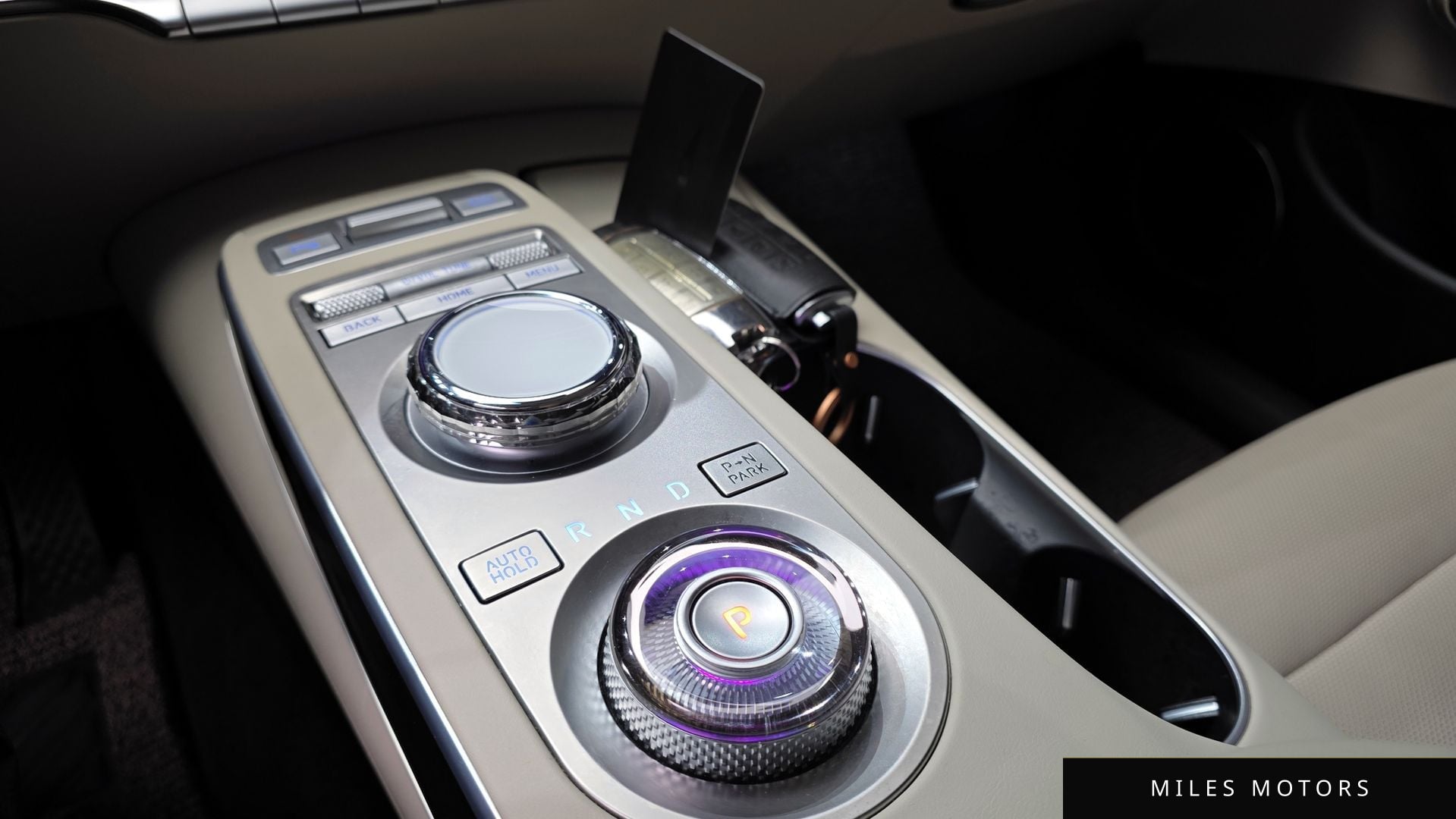 Genesis GV70 2024 — миниатюра 9