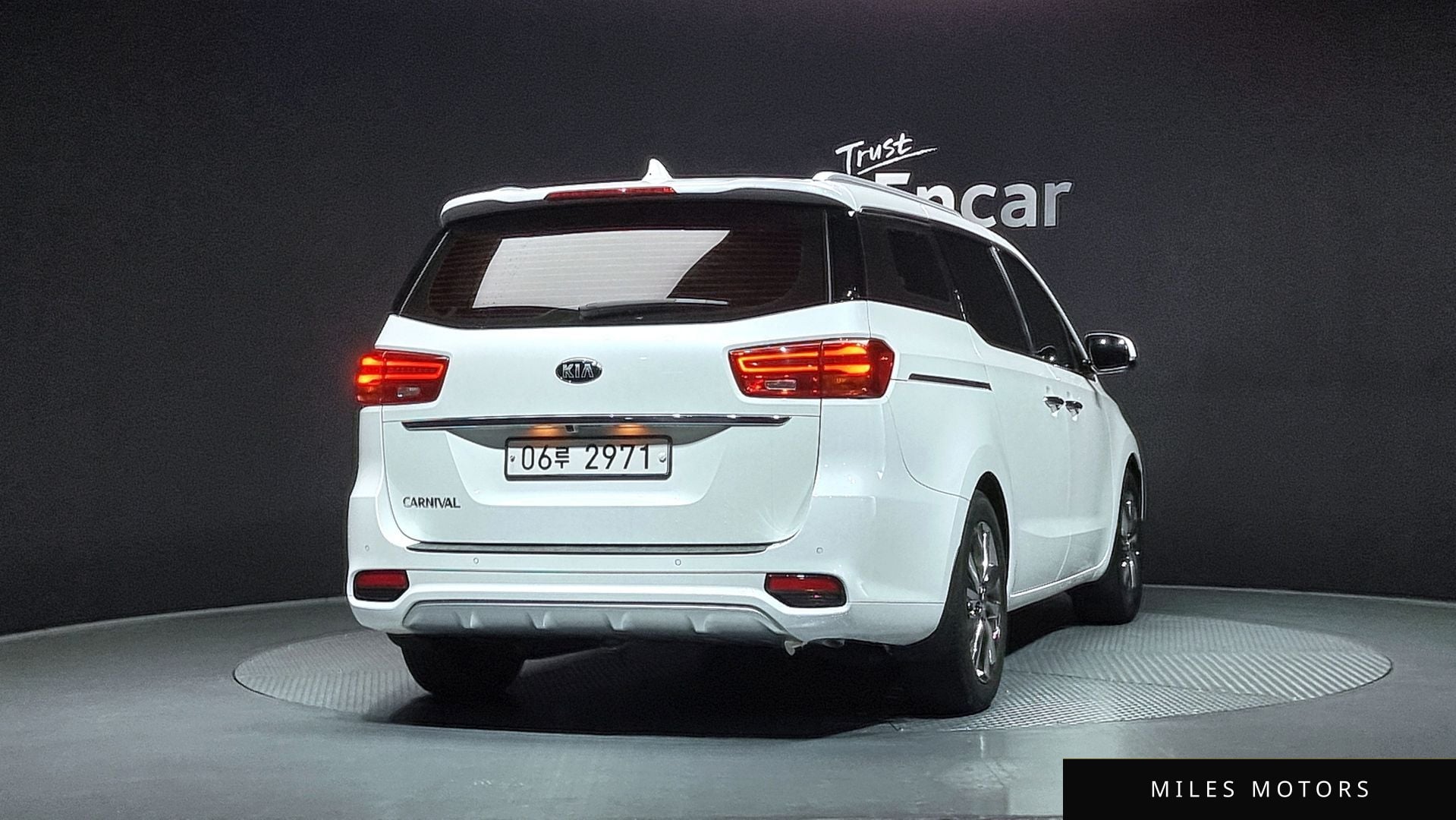 Kia Canival 2019 — миниатюра 4