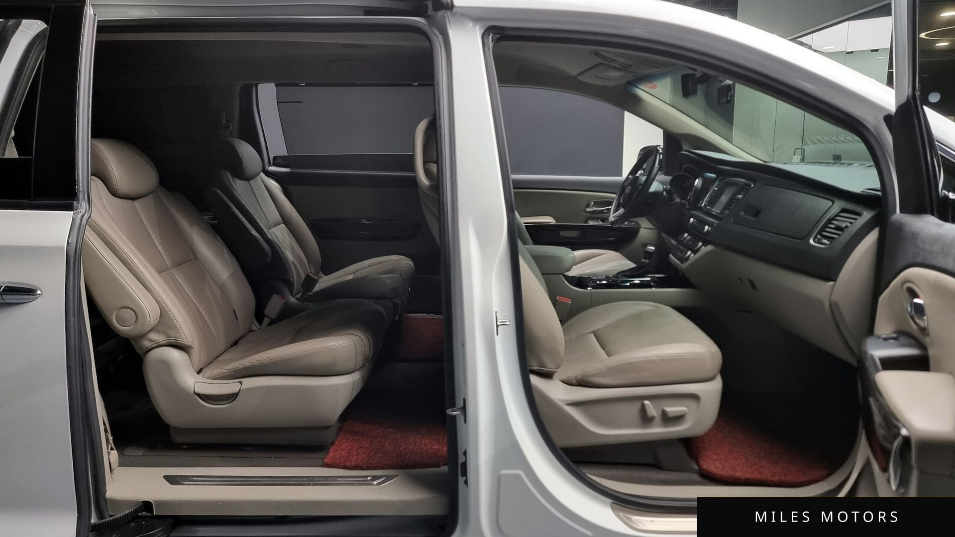 Kia Canival 2019 — миниатюра 10