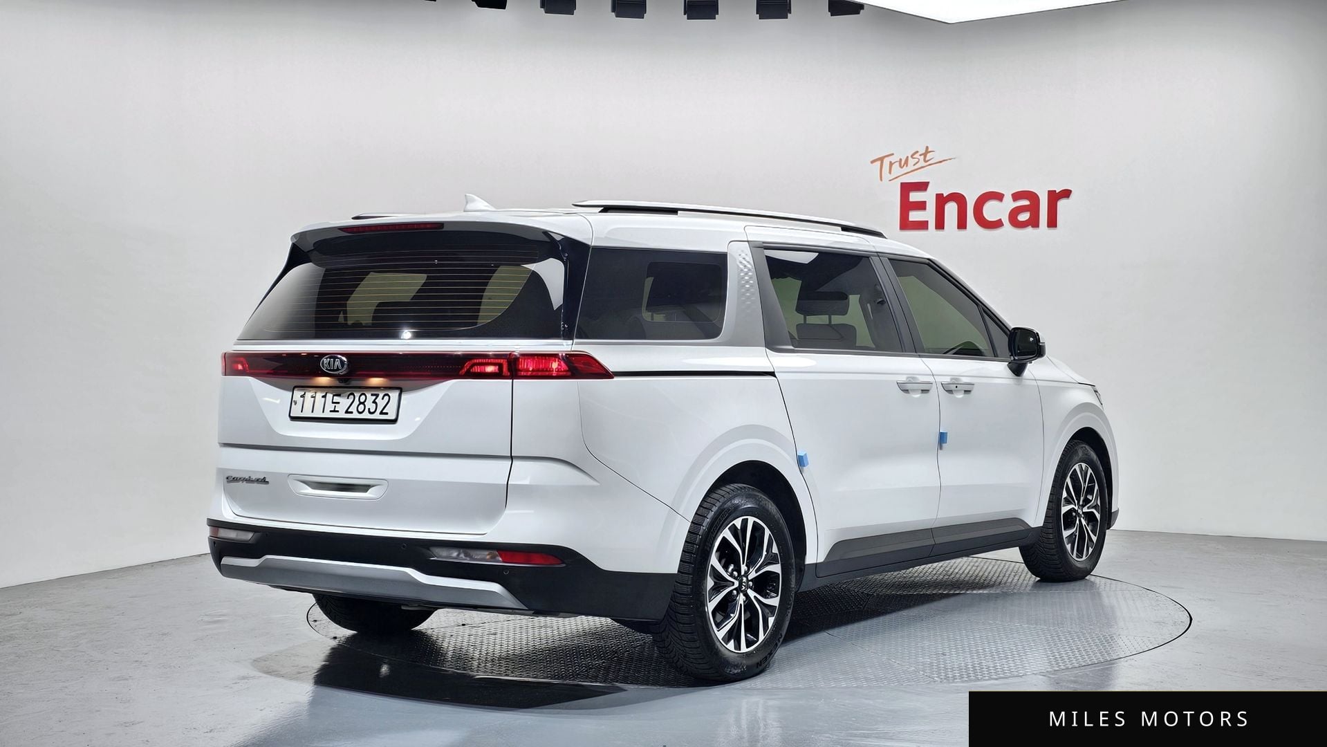 Kia Carnival 2021 — миниатюра 2