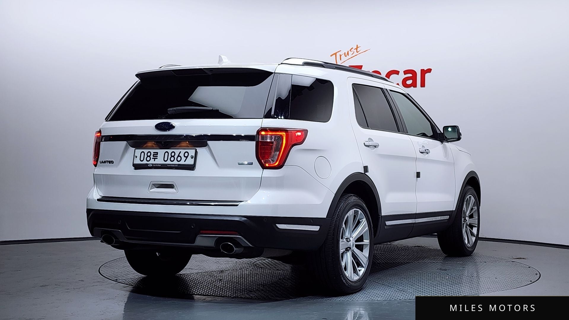 Ford Explorer 2019 — миниатюра 2
