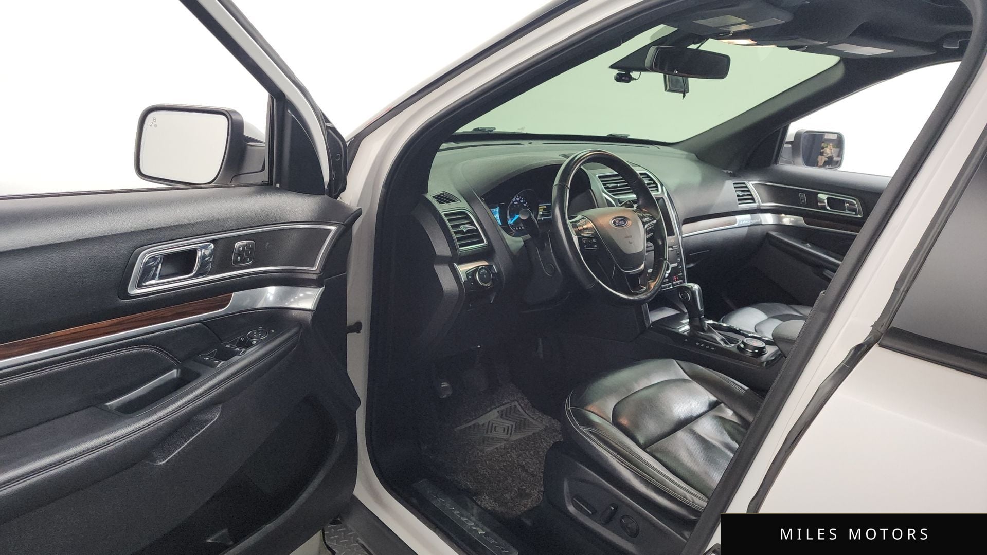 Ford Explorer 2019 — миниатюра 10