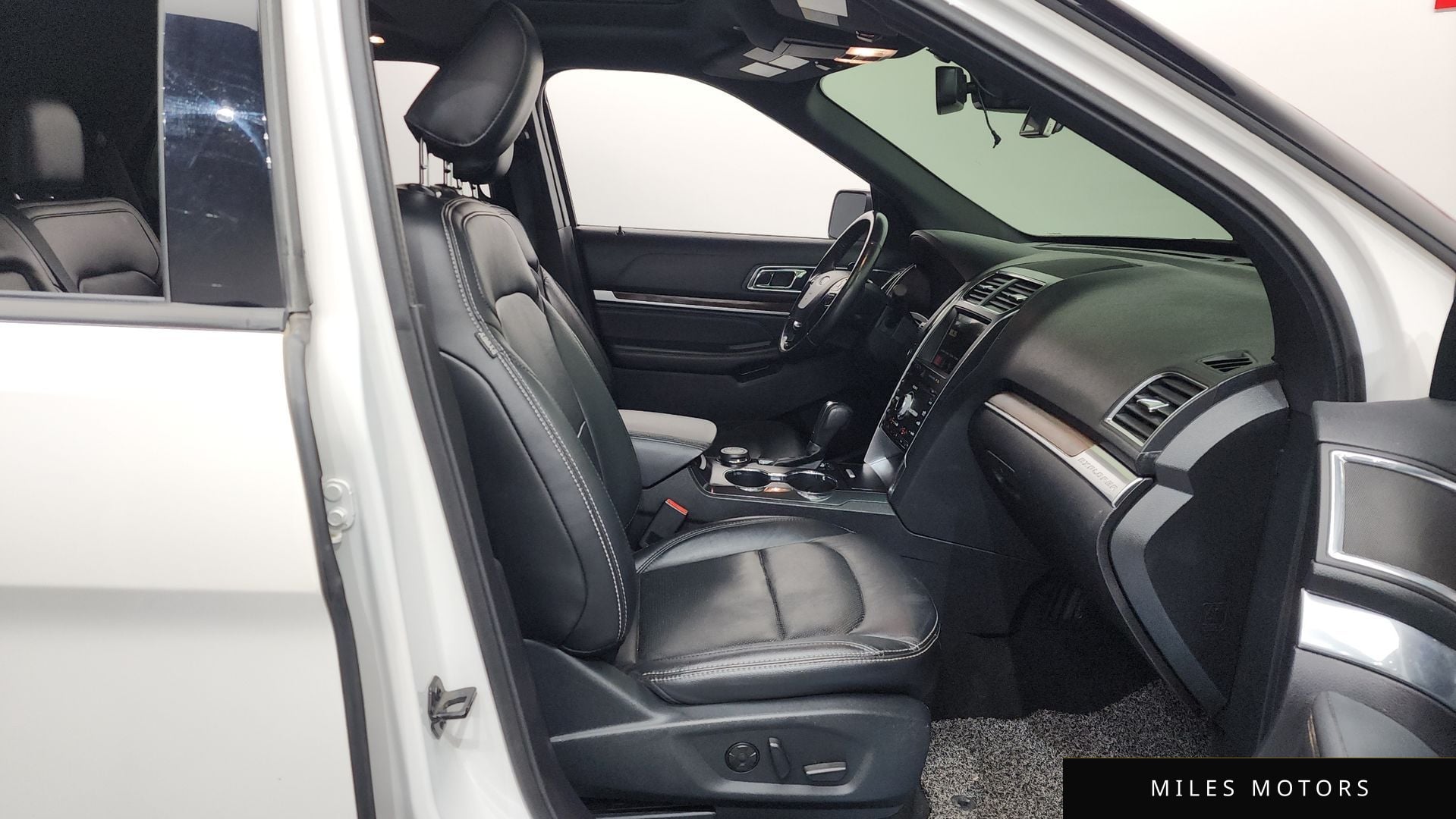 Ford Explorer 2019 — миниатюра 11