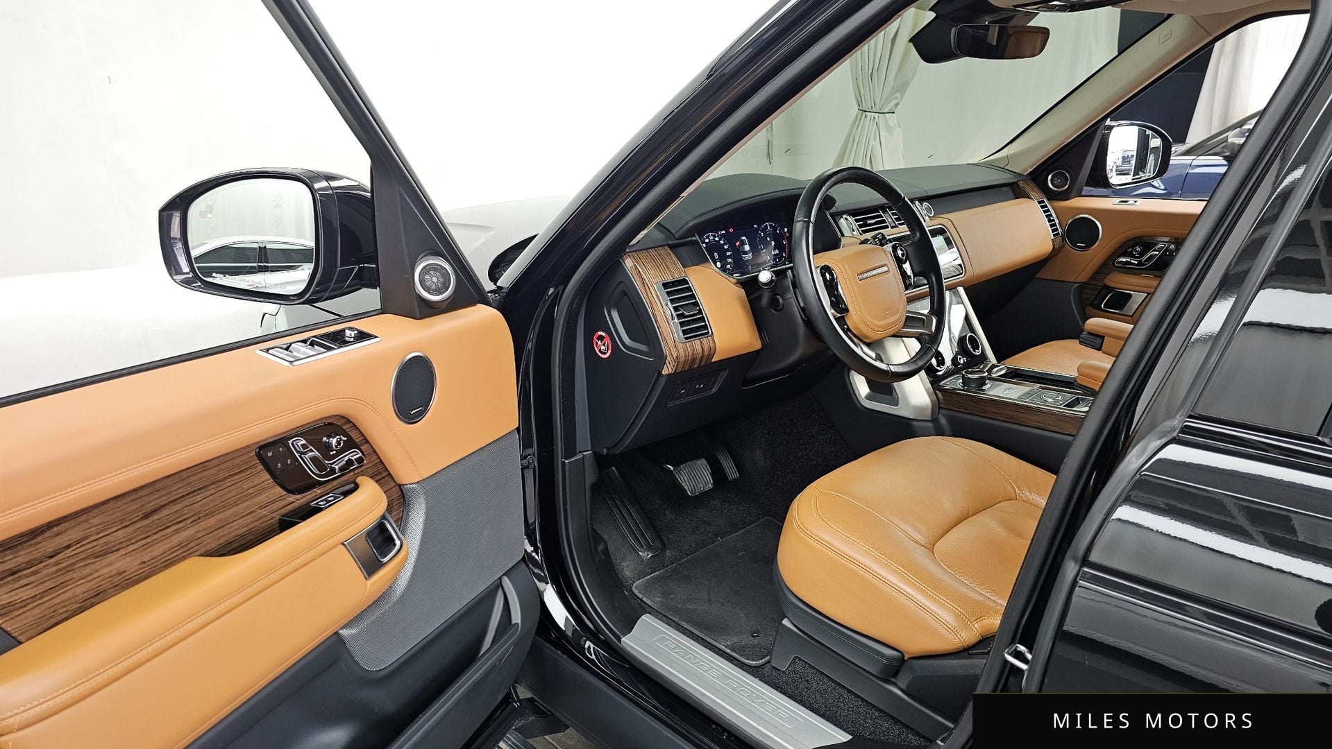 Land Rover Range Rover 2021 — миниатюра 10