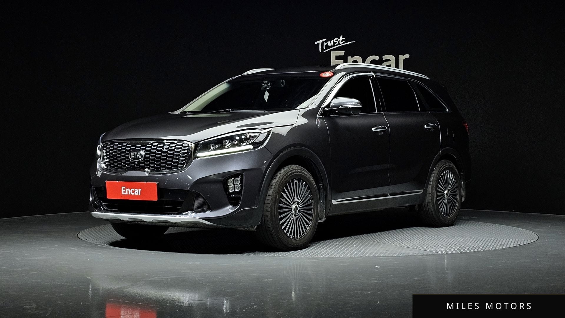Kia Sorento 2018 — фото 1 из 12