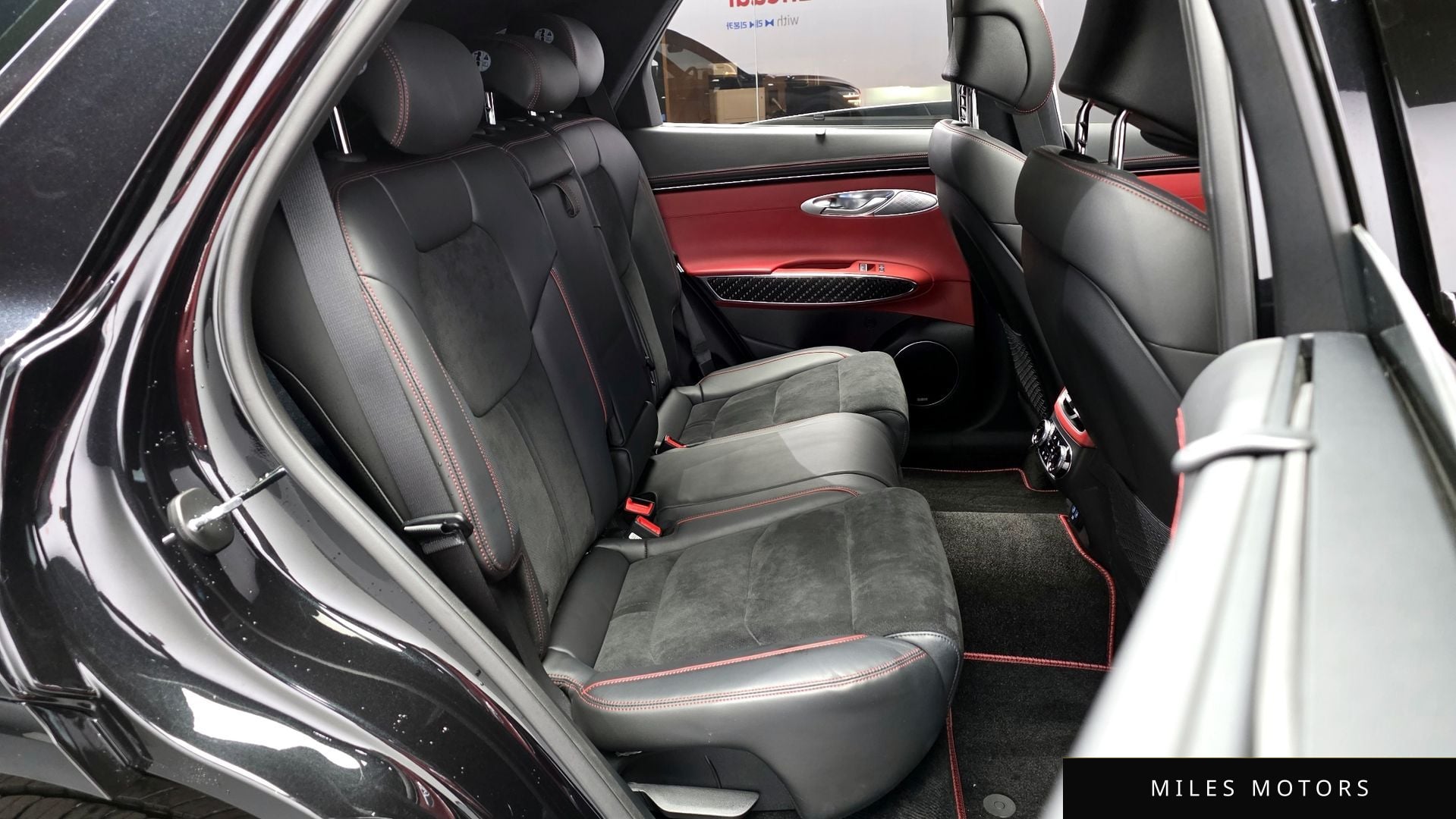 Genesis GV70 2023 — миниатюра 12