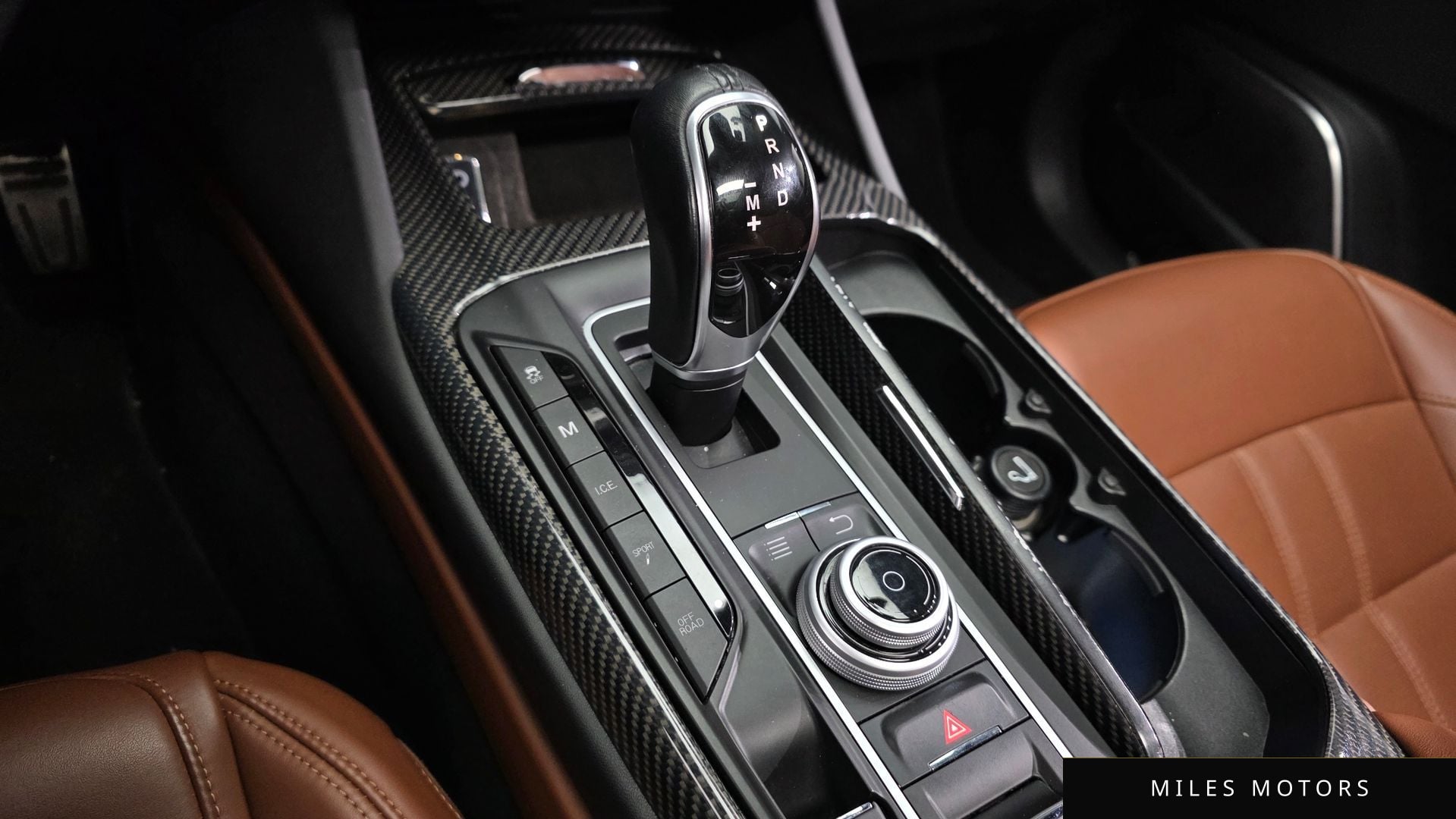 Maserati 르반떼 2018 — миниатюра 9