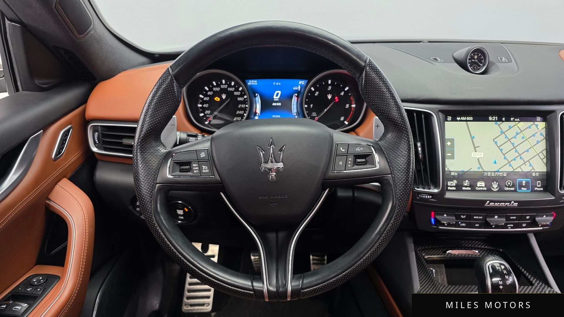Maserati 르반떼 2018 — миниатюра 13