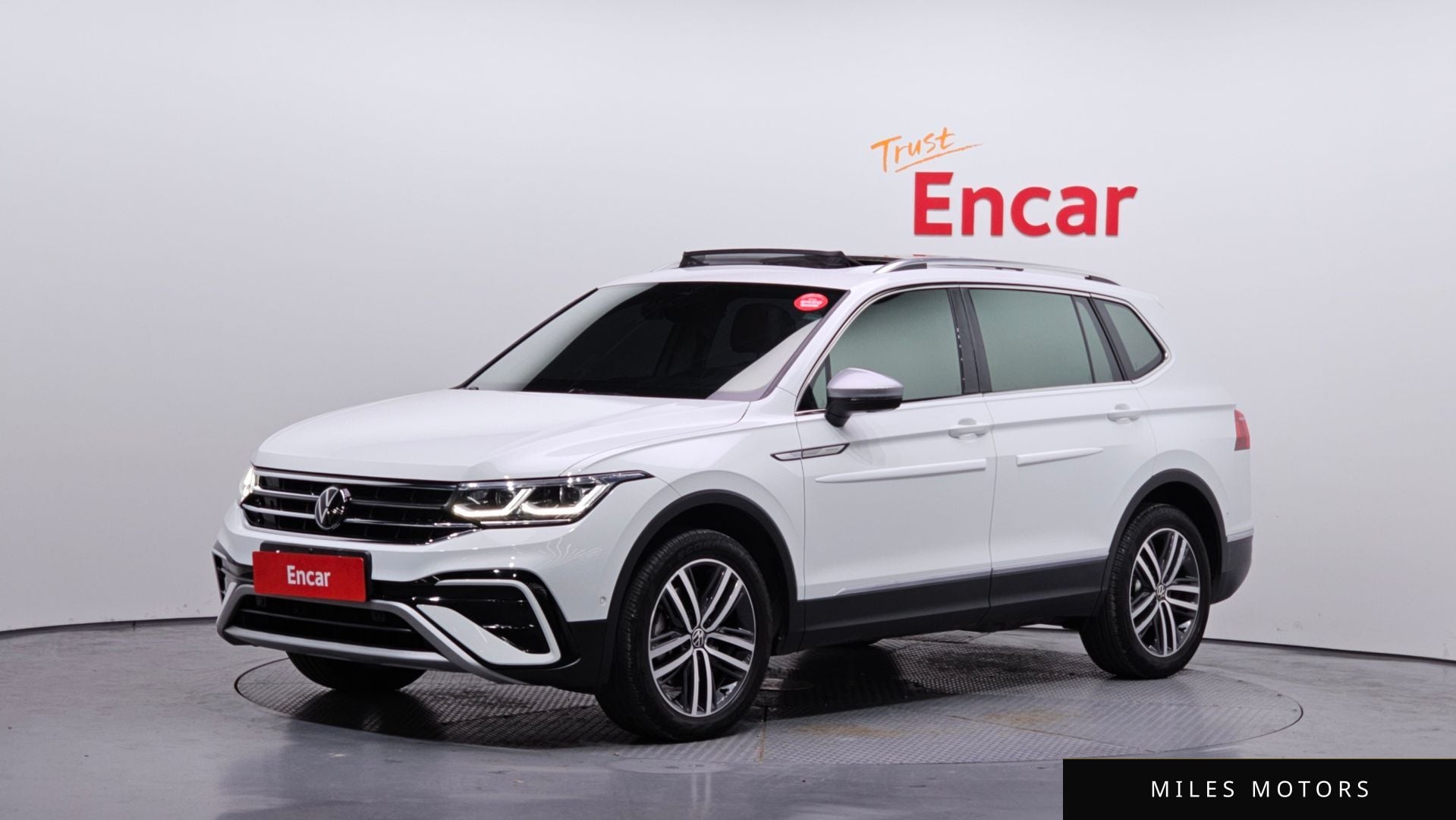 Volkswagen Tiguan 2023 — фото 1 из 12