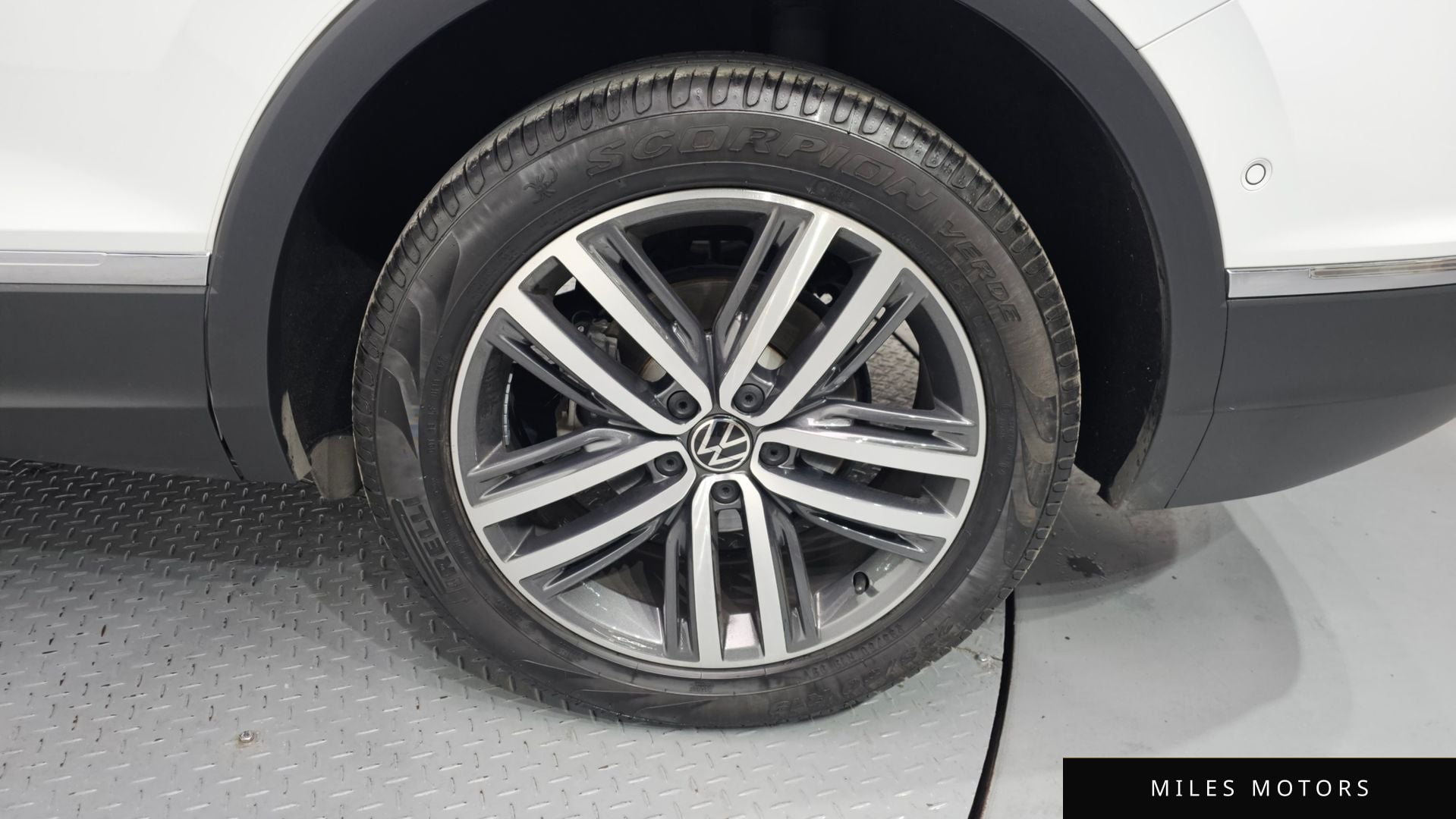 Volkswagen Tiguan 2023 — миниатюра 5