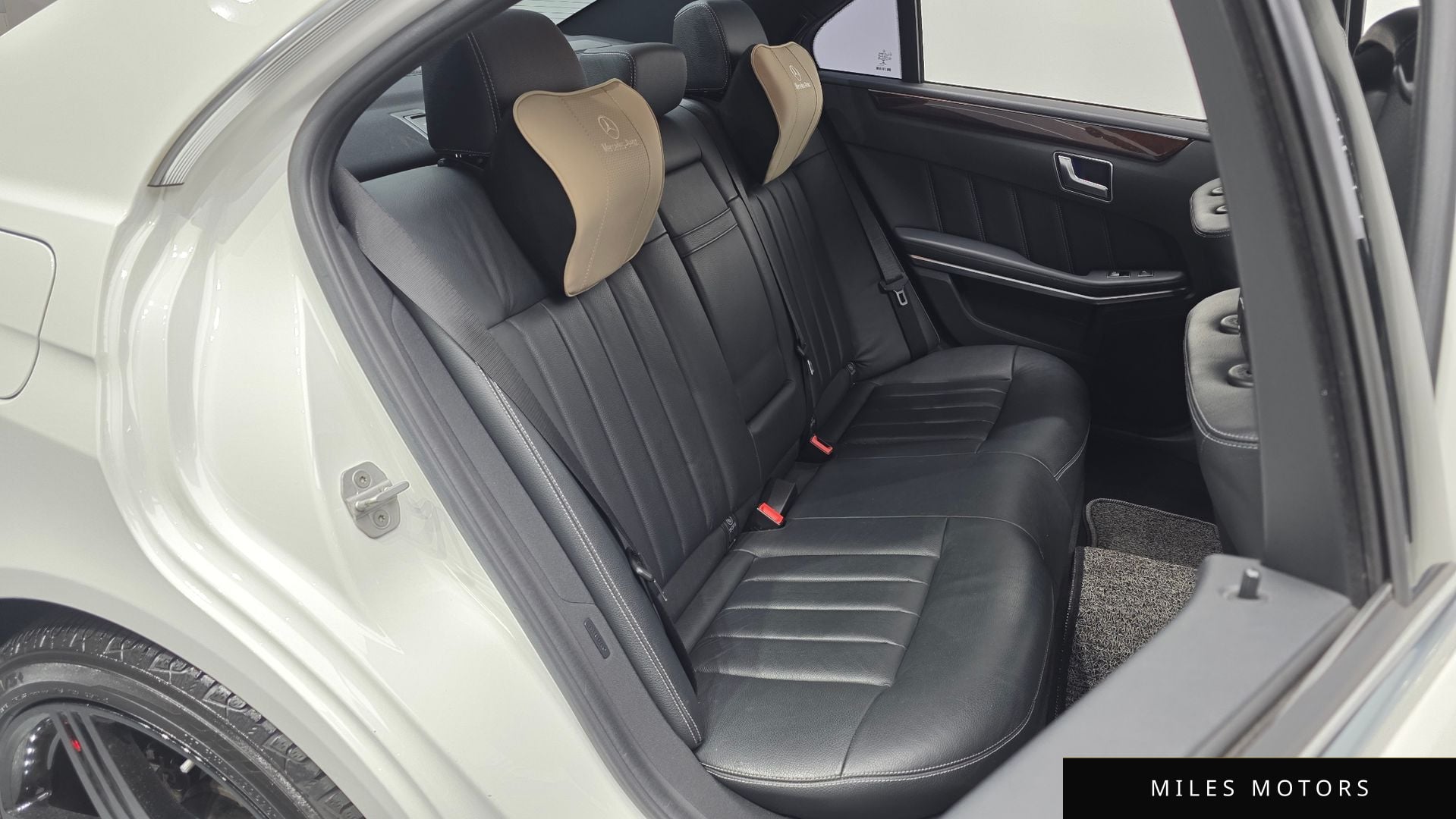 Mercedes-Benz E-Class W212 2016 — миниатюра 12
