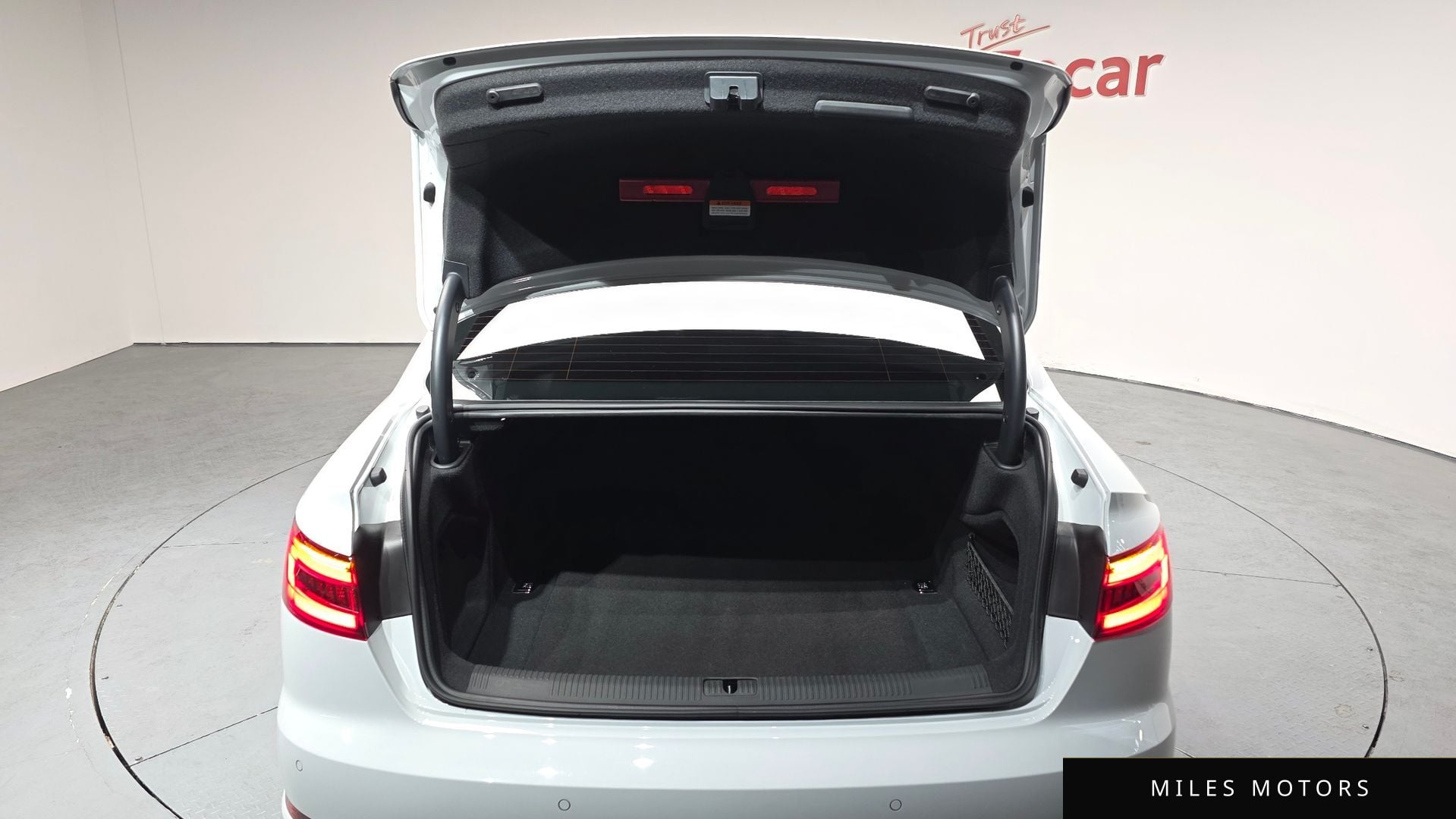 Audi A4 (B9) 2019 — миниатюра 20