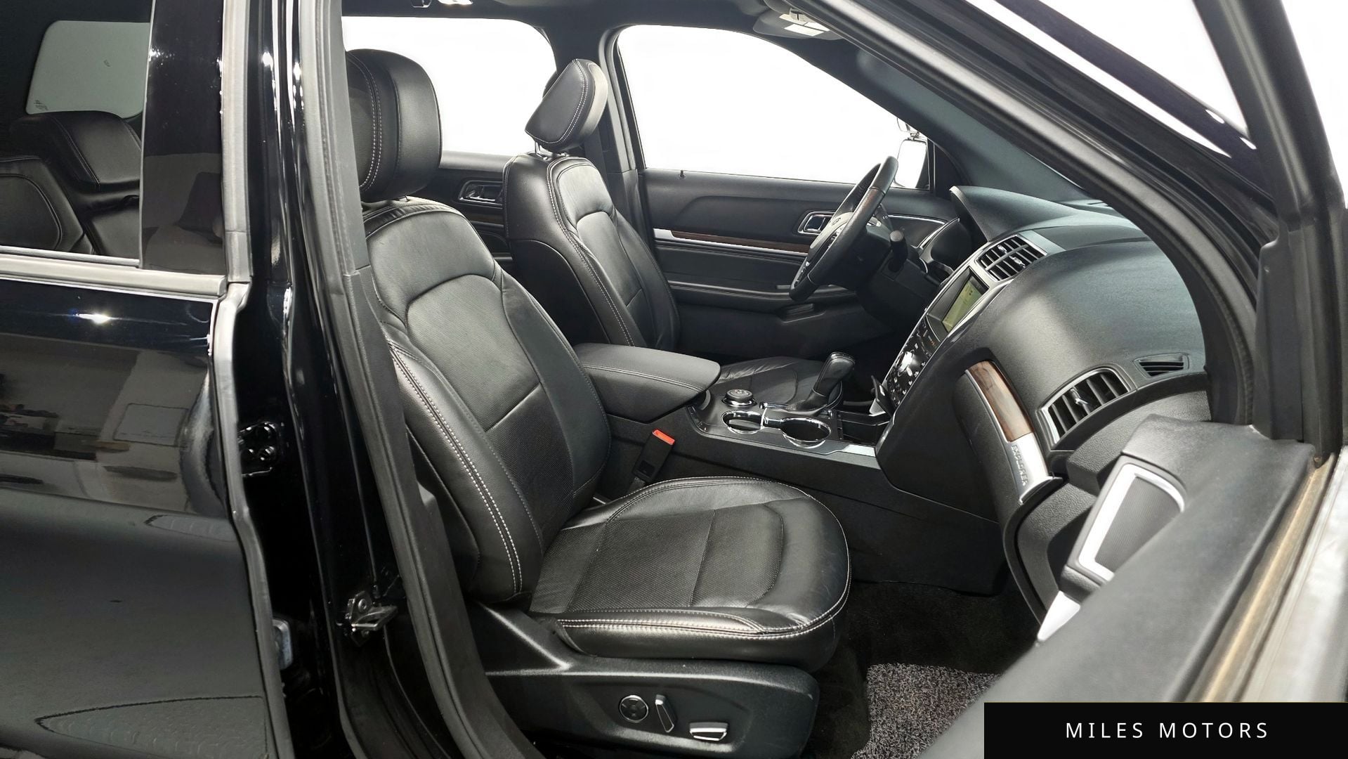 Ford Explorer 2018 — миниатюра 11
